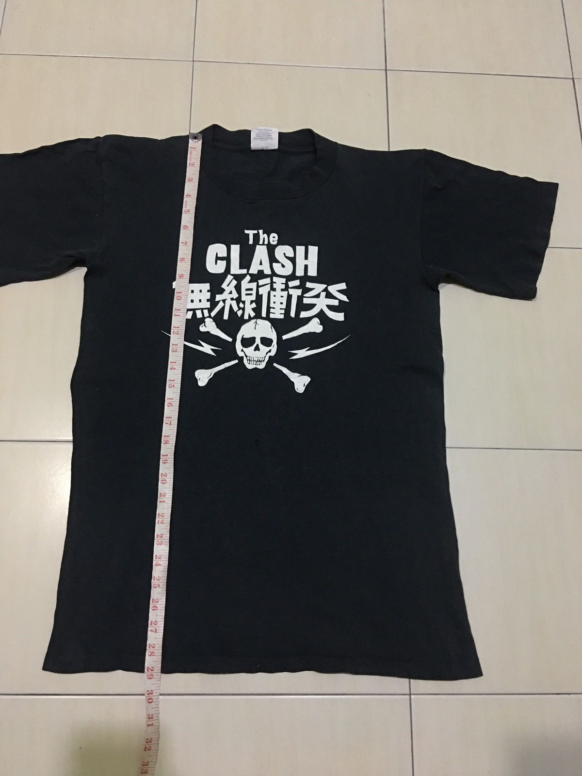 Band Tees Vintage The Clash Punk Band Tour Shirt Size US M / EU 48-50 / 2 - 9 Thumbnail