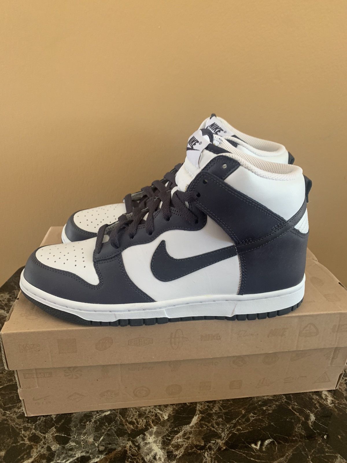 Nike Nike Dunk High 2011 Ostrich Gridiron SB Size US 7 / EU 40 - 3 Thumbnail