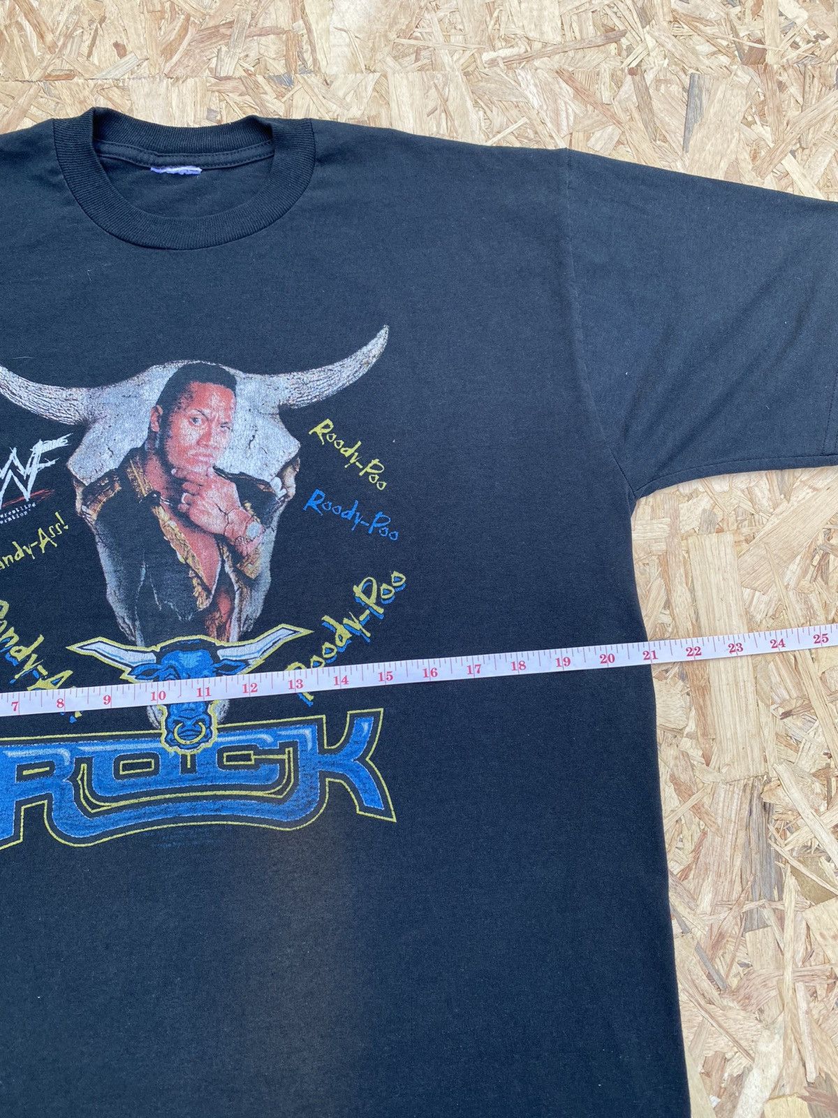 Vintage Vintage The Rock Dwayne Johnson Wwf wrestling wwe t shirt Size US L / EU 52-54 / 3 - 7 Thumbnail