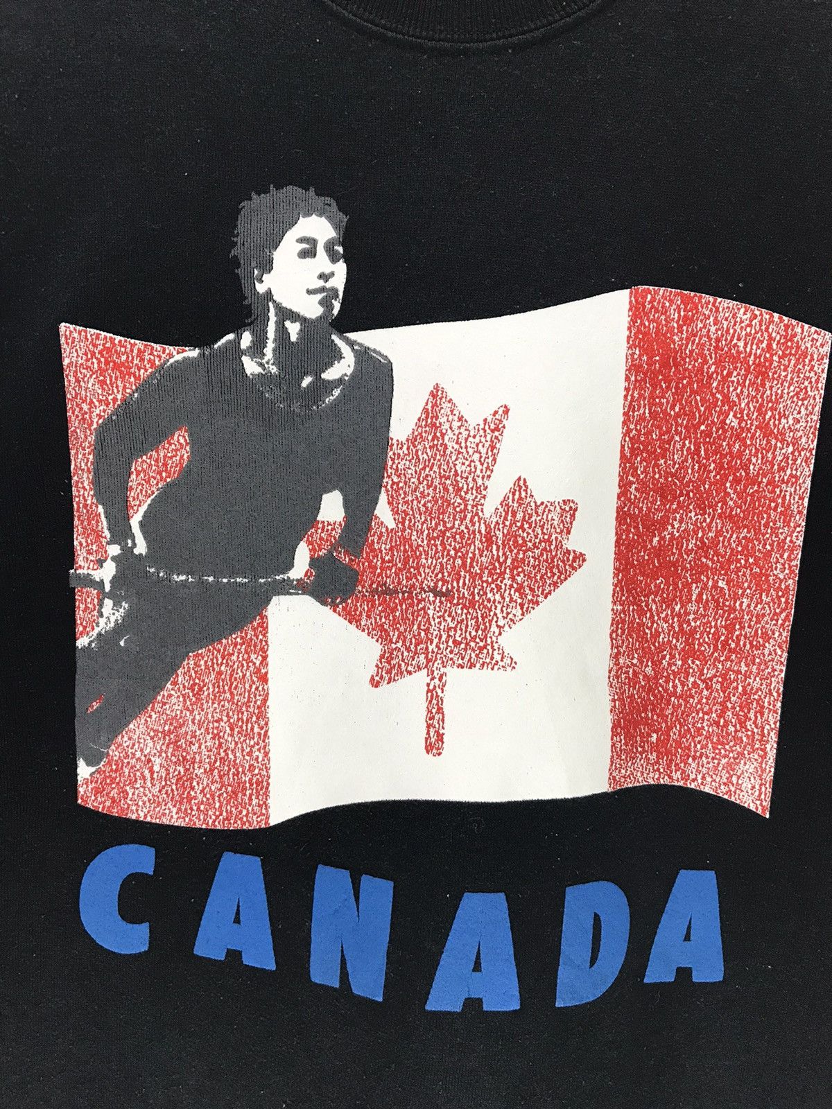 Vintage Vintage Fade In Canada World Class International Sweat Size US M / EU 48-50 / 2 - 3 Thumbnail