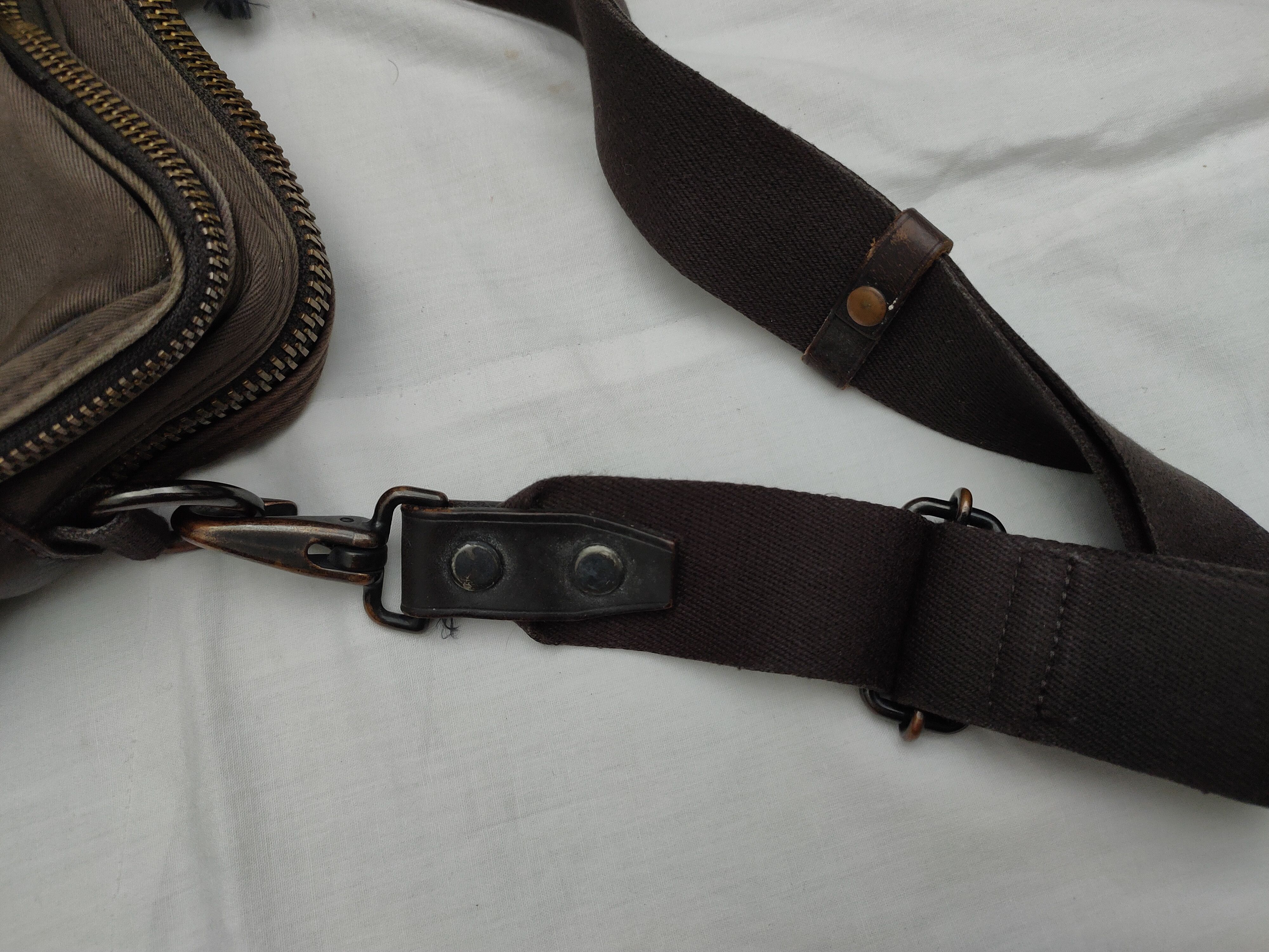 Porter Vintage Luggage Label Sling Expandable Messenger Bag Size ONE SIZE - 9 Thumbnail