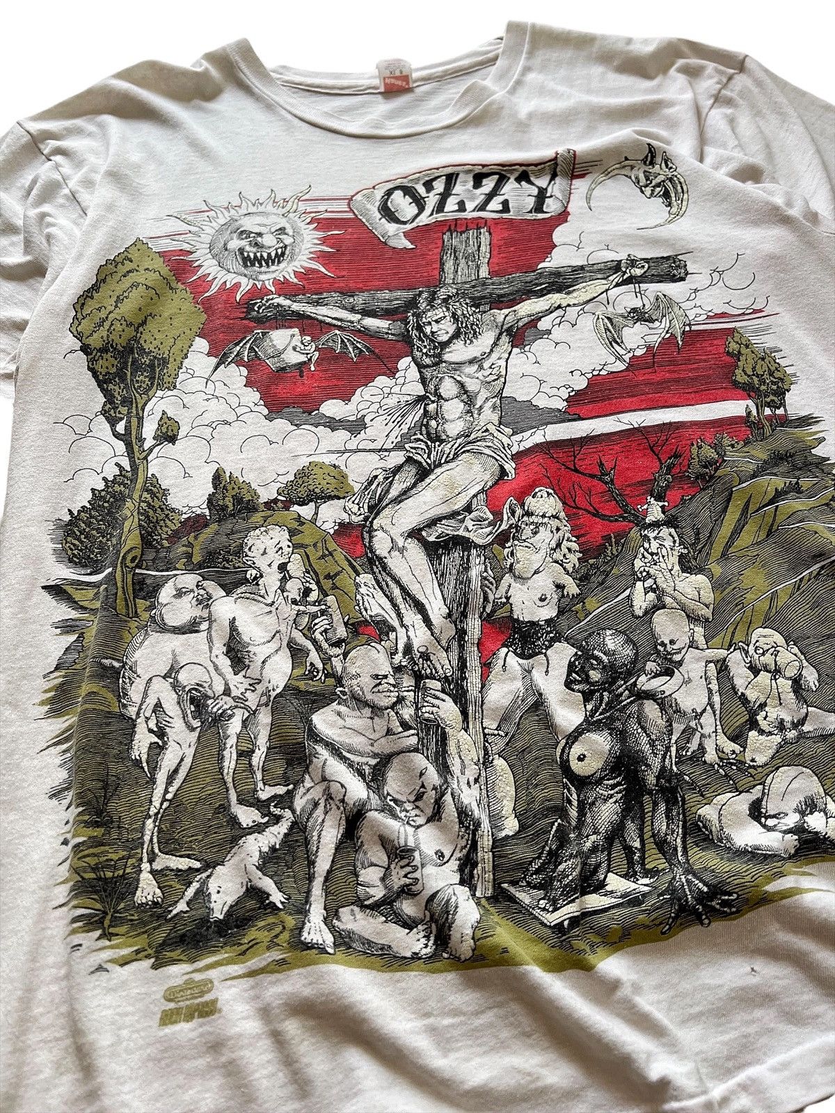 Vintage RARE 1992 Destroyed Glow In The Dark Crucifix Size US L / EU 52-54 / 3 - 3 Thumbnail