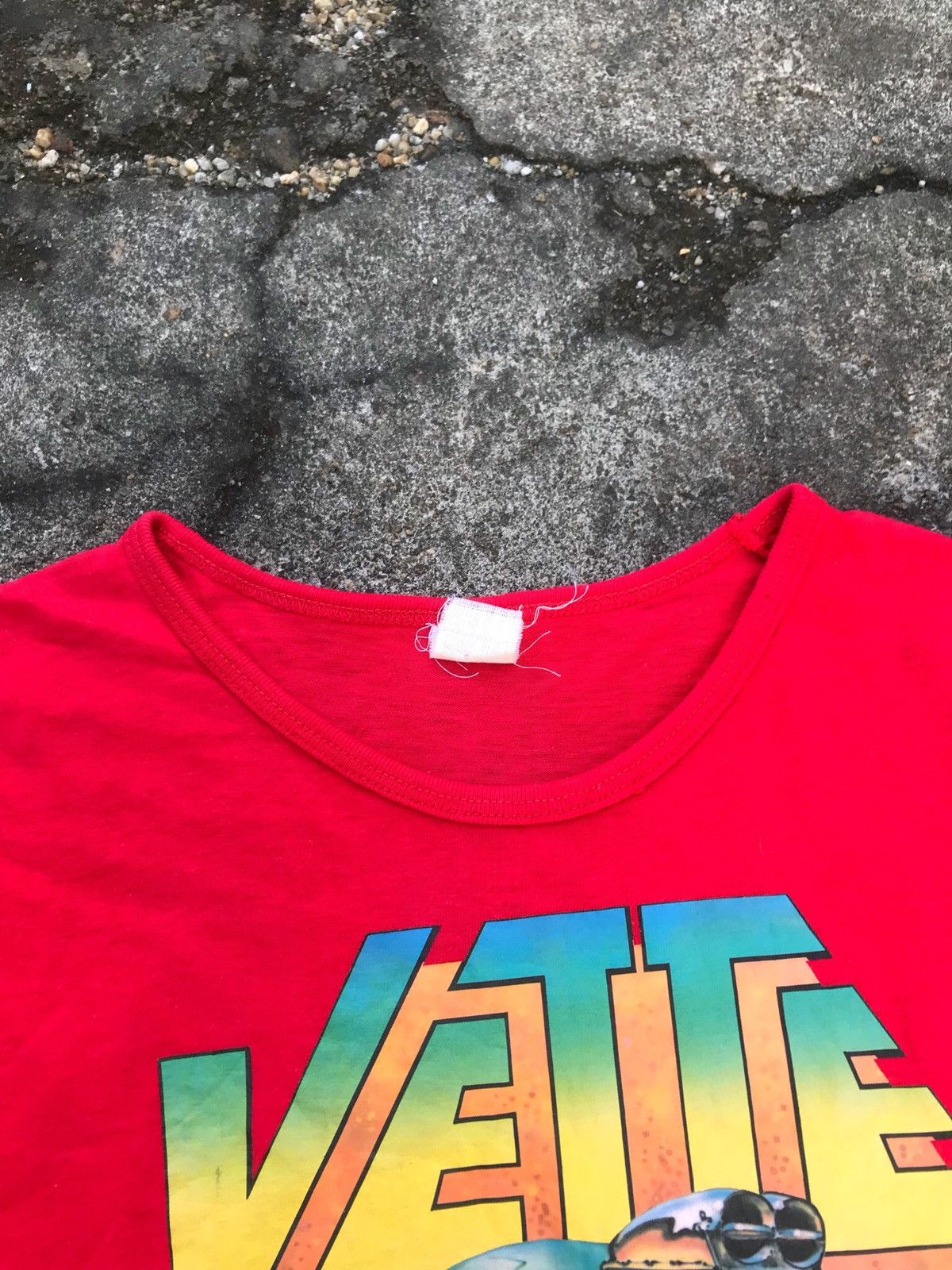 Vintage VINTAGE IRON ON ROACH 1976 RINGER TEE Size US M / EU 48-50 / 2 - 7 Thumbnail