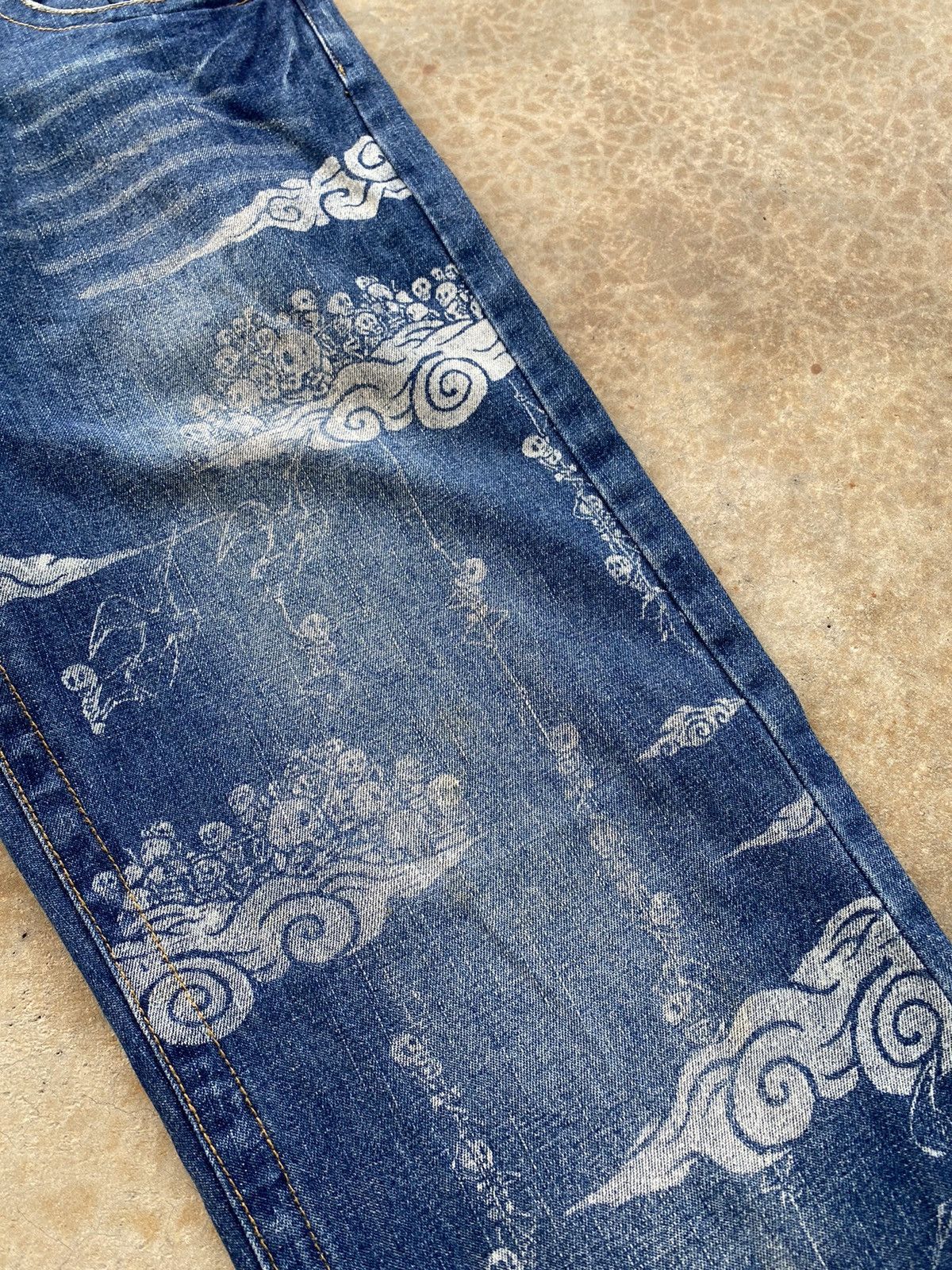Japanese Brand Vintage Karakuri Tamashi Printed Distressed Denim Pants Size US 31 - 7 Thumbnail