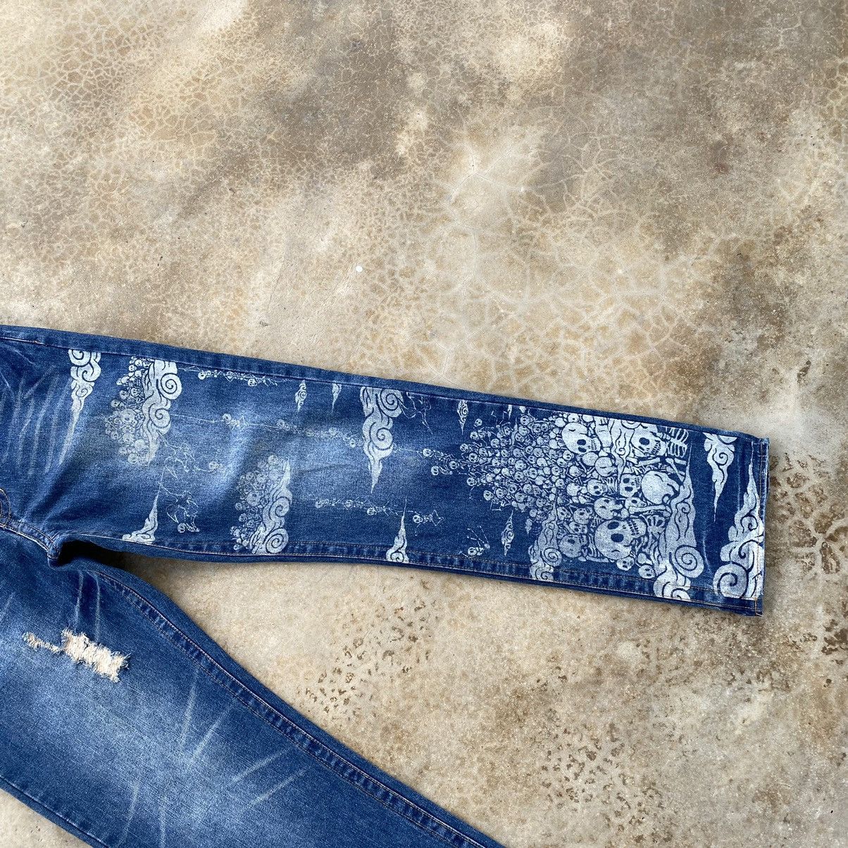 Japanese Brand Vintage Karakuri Tamashi Printed Distressed Denim Pants Size US 31 - 6 Thumbnail