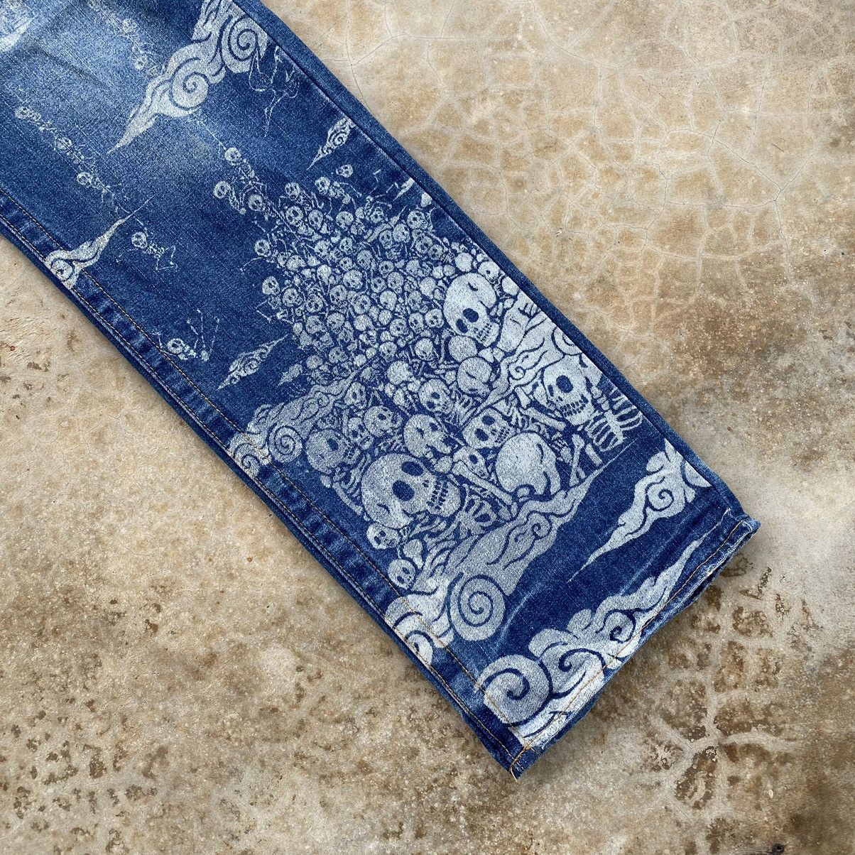 Japanese Brand Vintage Karakuri Tamashi Printed Distressed Denim Pants Size US 31 - 5 Thumbnail