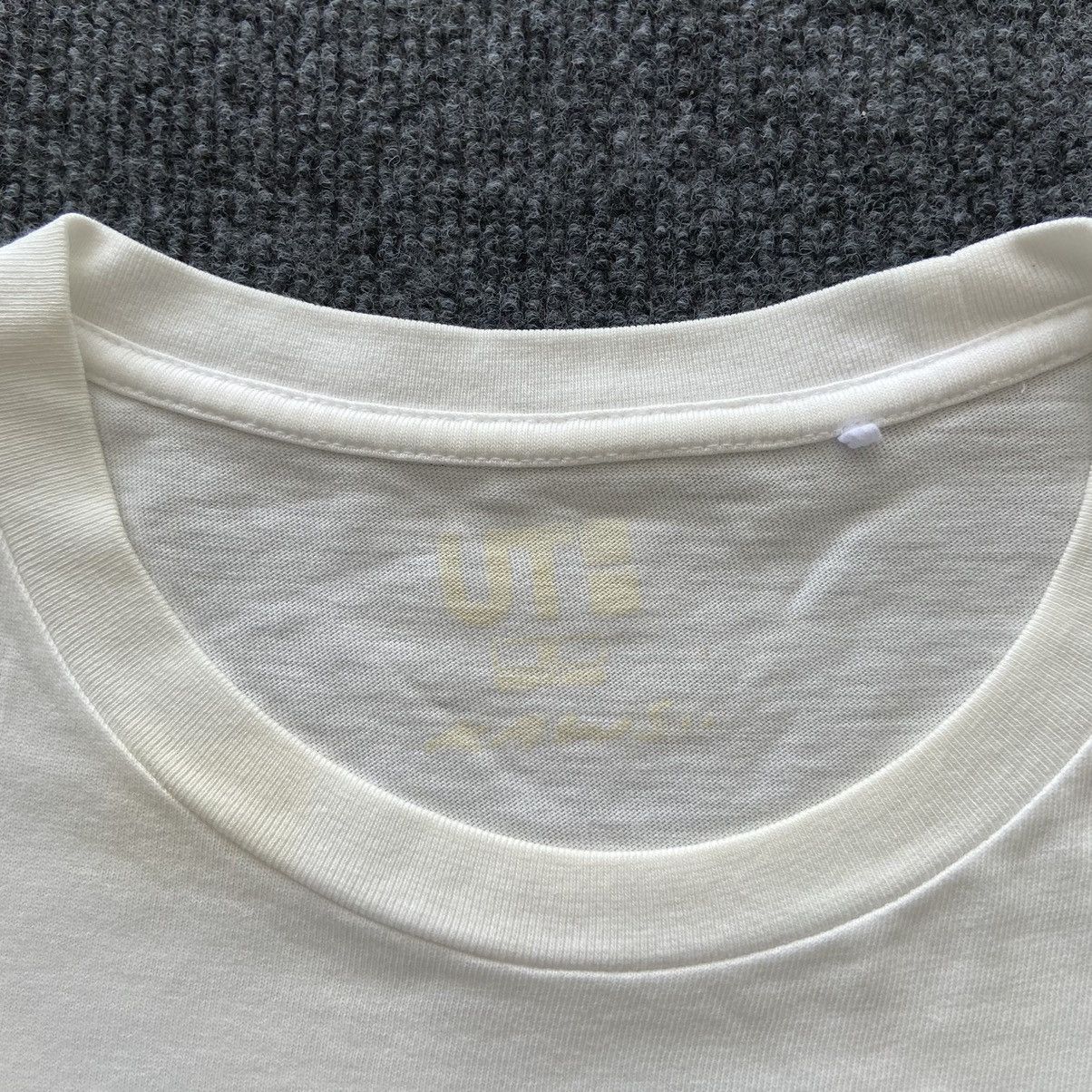 Japanese Brand × Kaws × Vintage Kaws X Uniqlo japanese brand Size US M / EU 48-50 / 2 - 4 Thumbnail