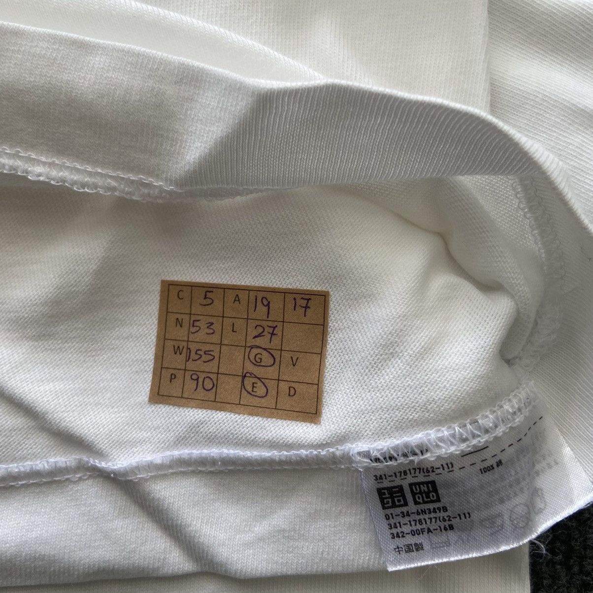 Japanese Brand × Kaws × Vintage Kaws X Uniqlo japanese brand Size US M / EU 48-50 / 2 - 3 Thumbnail