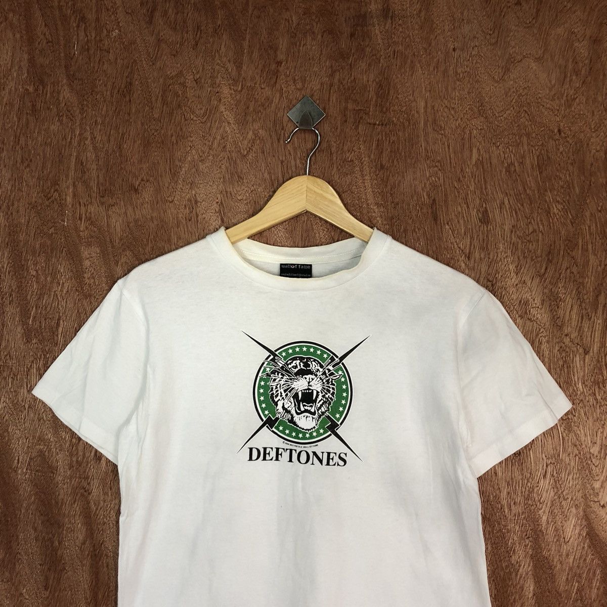 Band Tees DLL Deftones wall of fame vintage faded White band tee #2065 Size US M / EU 48-50 / 2 - 2 Thumbnail