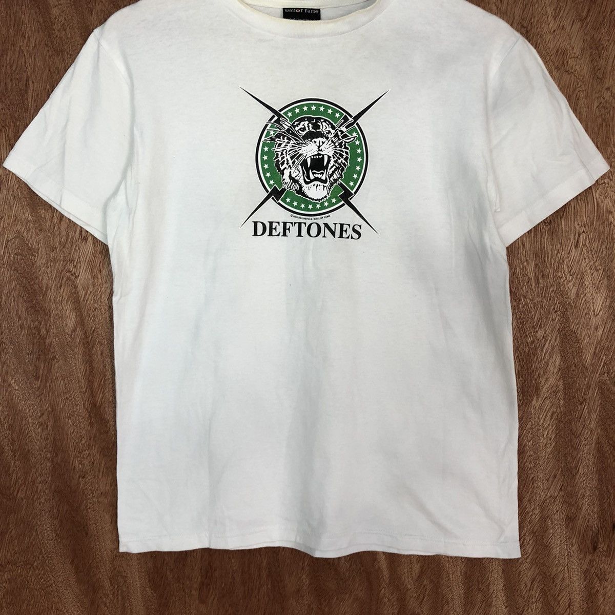 Band Tees DLL Deftones wall of fame vintage faded White band tee #2065 Size US M / EU 48-50 / 2 - 6 Thumbnail