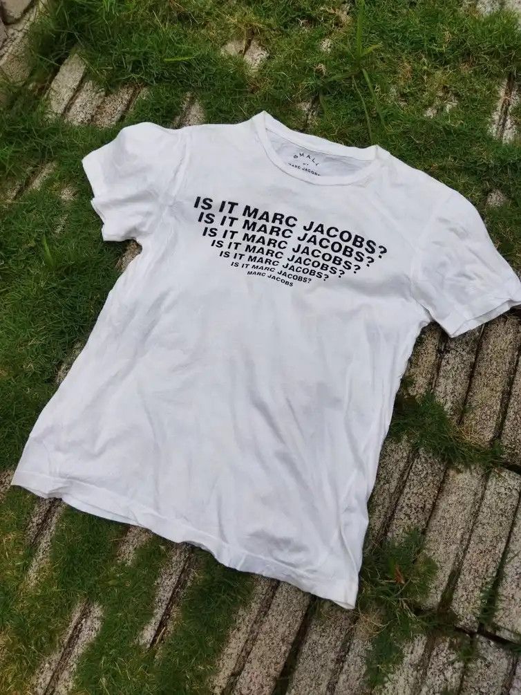 Marc by Marc Jacobs Marc Jacobs Spell Out Tshirt Size US S / EU 44-46 / 1 - 7 Thumbnail