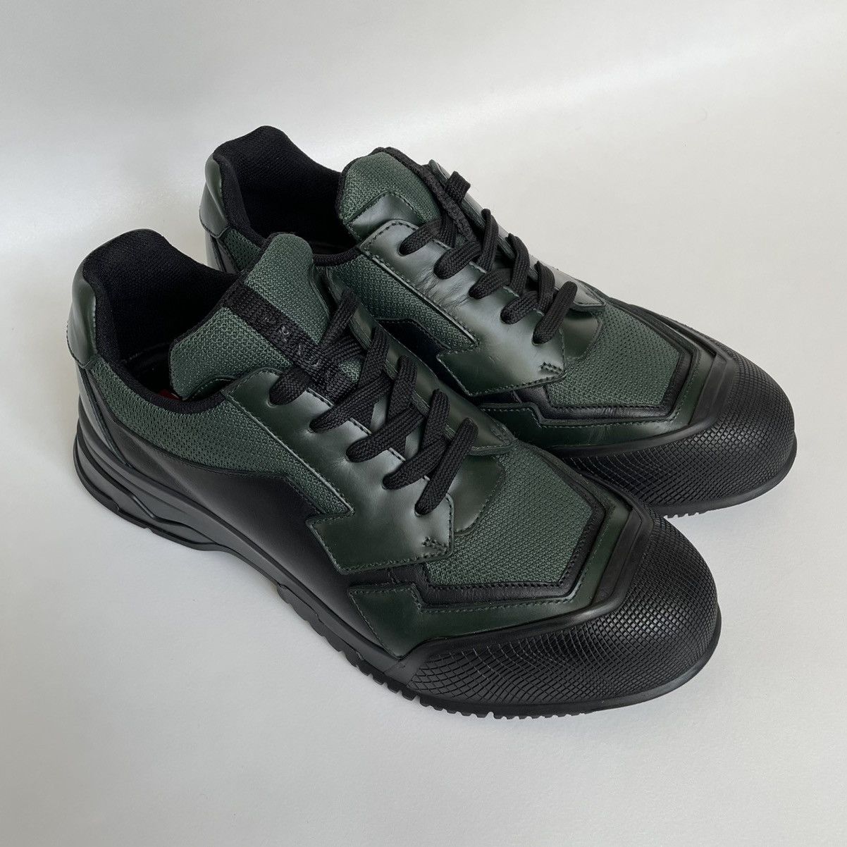 Prada A/W 15 Contrast Dipped Front Sneakers Size US 8 / EU 41 - 2 Thumbnail