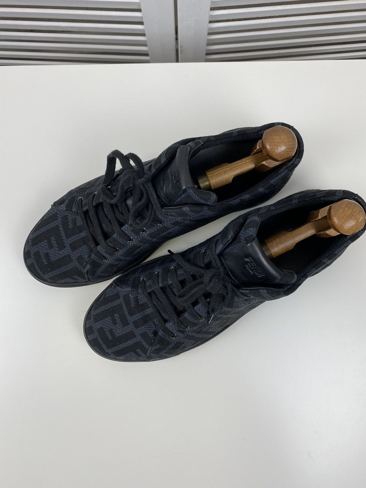 Fendi fendi monogram sneakers Size US 10.5 / EU 43-44 - 2 Thumbnail