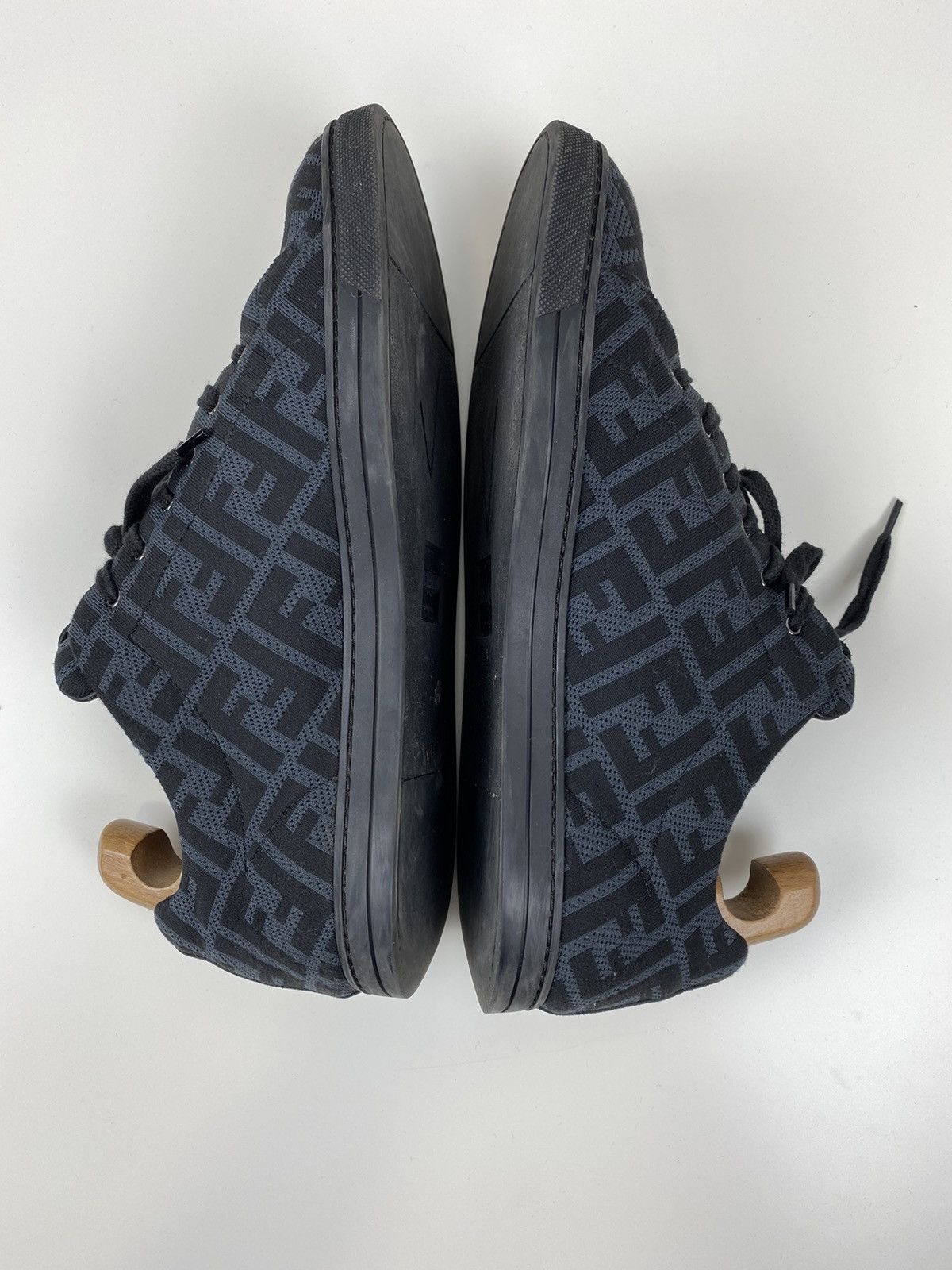 Fendi fendi monogram sneakers Size US 10.5 / EU 43-44 - 10 Thumbnail