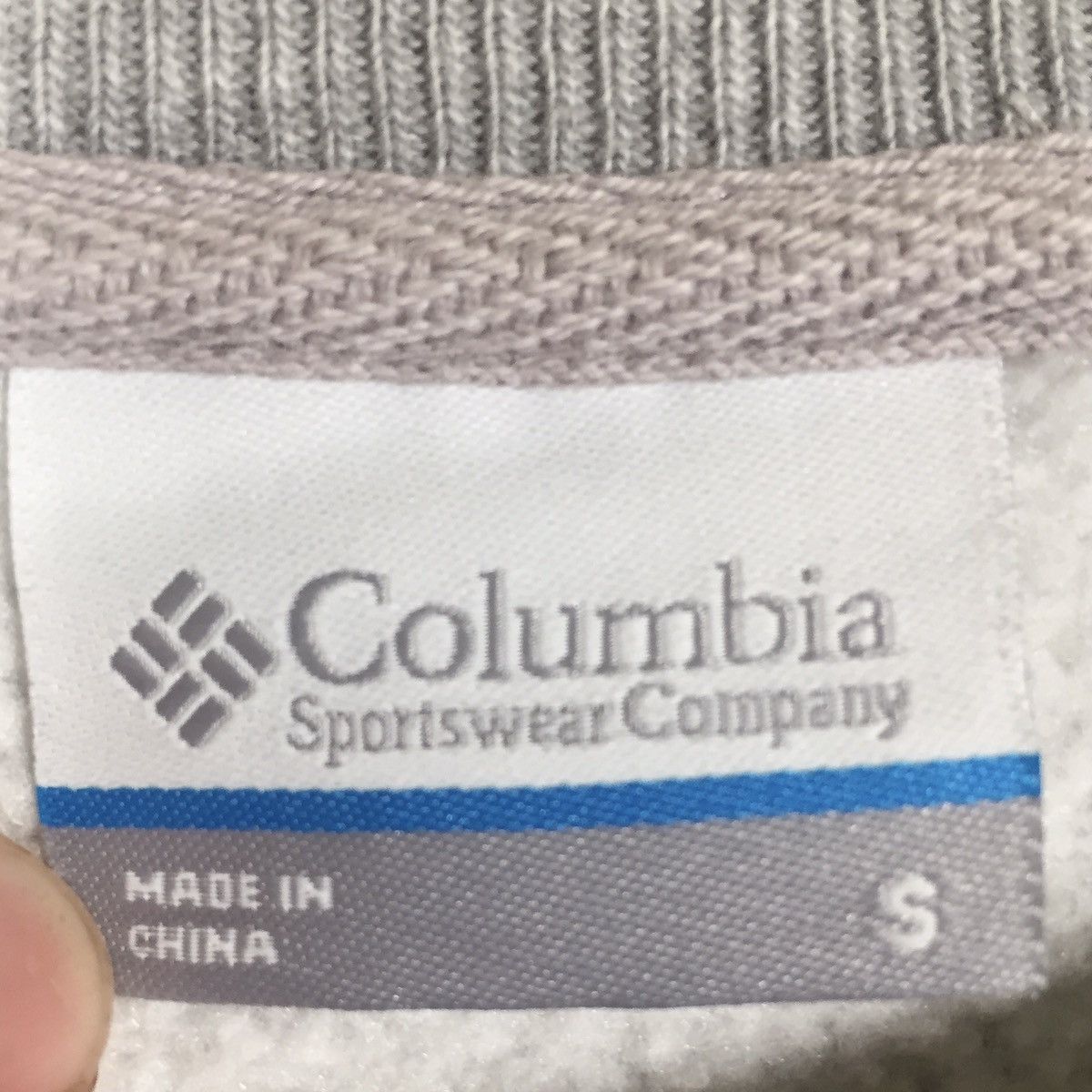 Columbia × Vintage Vintage Columbia Sweatshirt CrewNeck Columbia Size US S / EU 44-46 / 1 - 6 Thumbnail