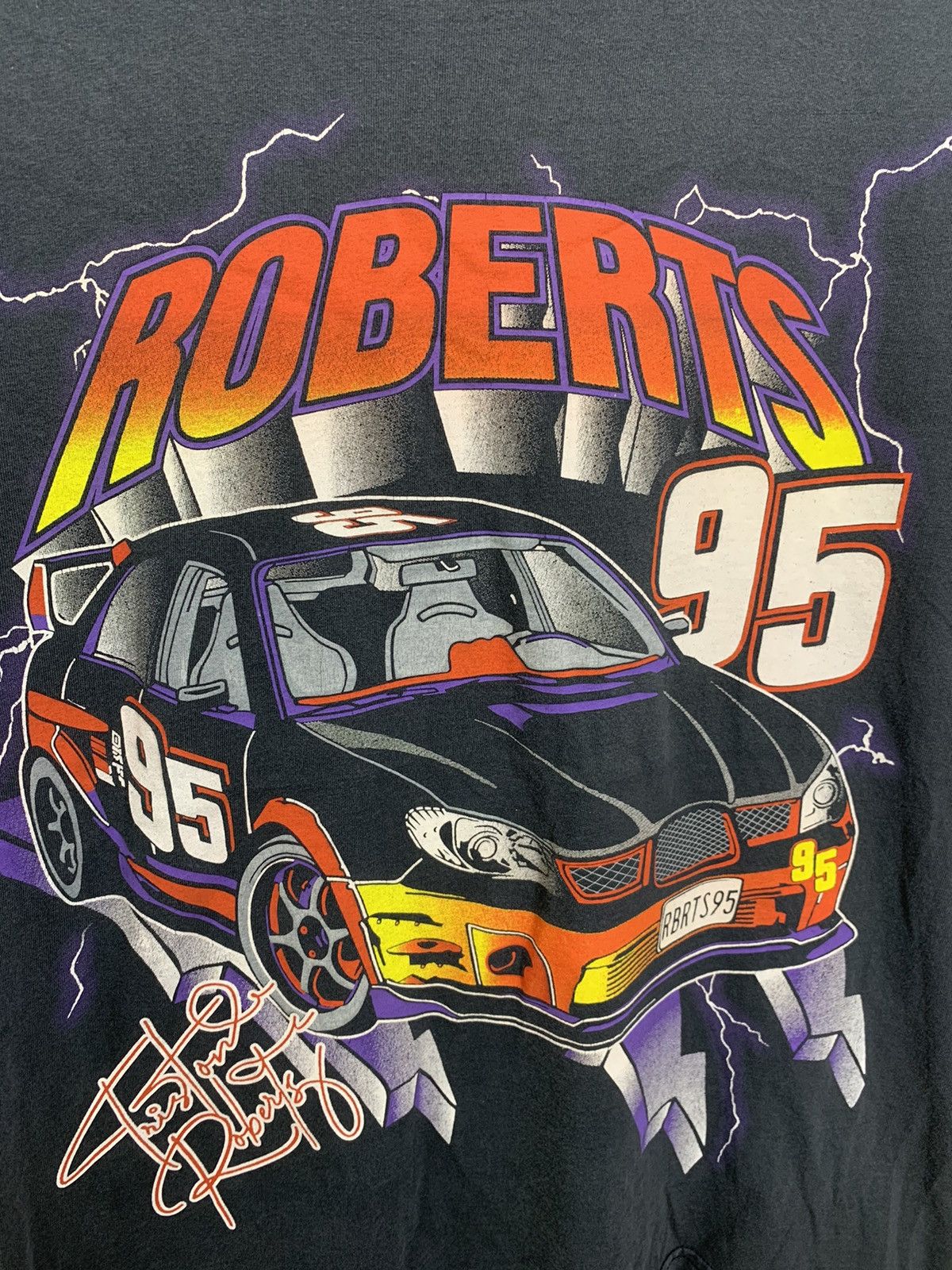 Vintage Vintage Distressed OP Roberts 95 Lighting Car Nascar Tshirt Size US L / EU 52-54 / 3 - 2 Thumbnail