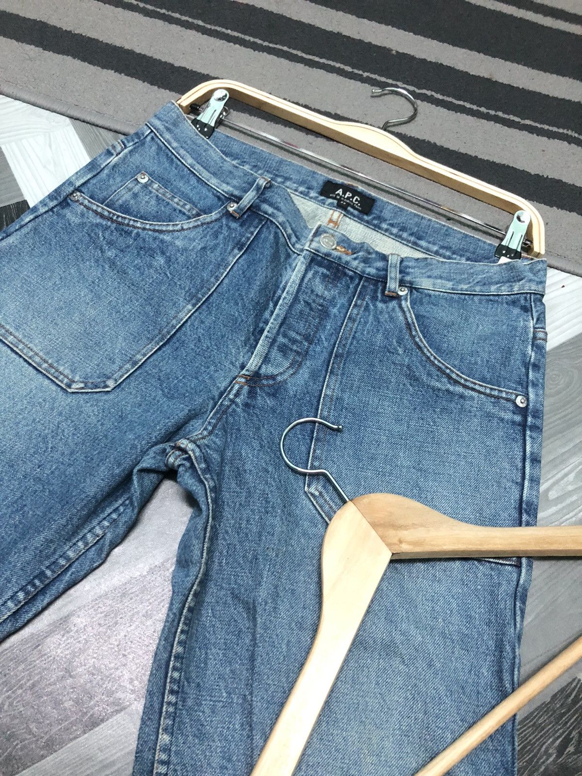 A.P.C. × Vintage VINTAGE A.P.C BLUE WASH DISTRESSED DENIM Size US 30 / EU 46 - 3 Thumbnail