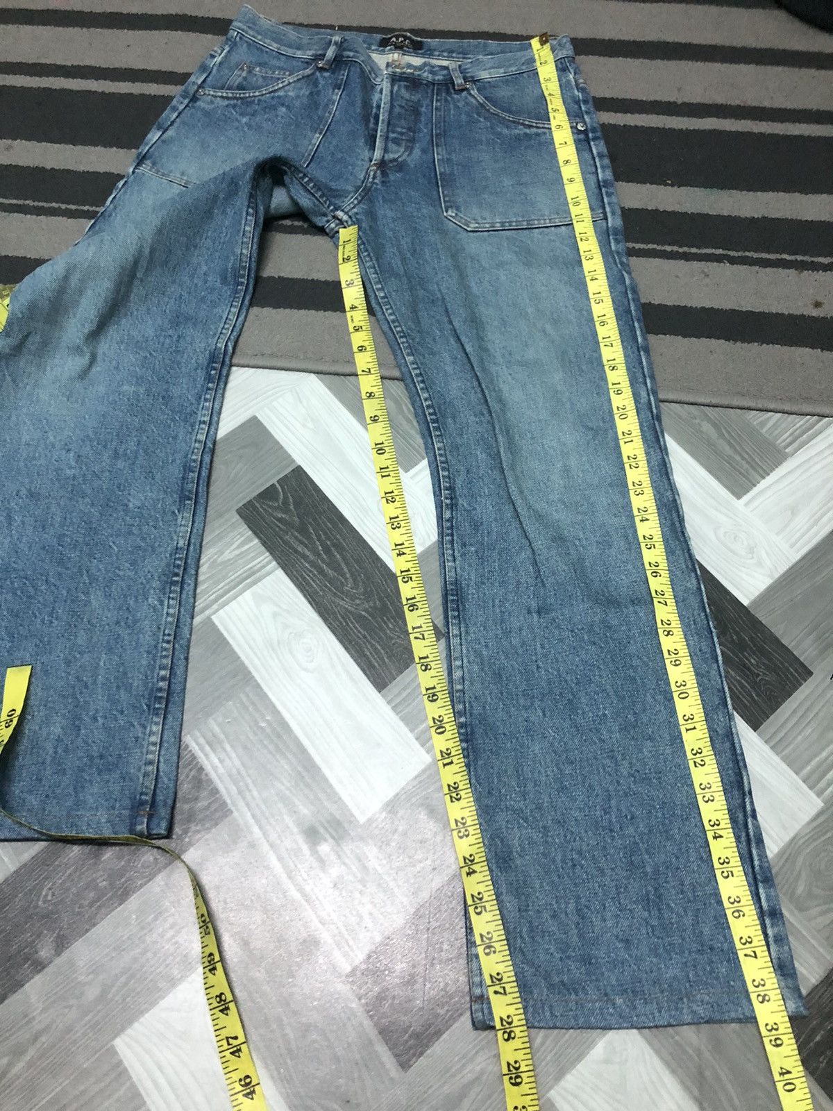 A.P.C. × Vintage VINTAGE A.P.C BLUE WASH DISTRESSED DENIM Size US 30 / EU 46 - 10 Thumbnail