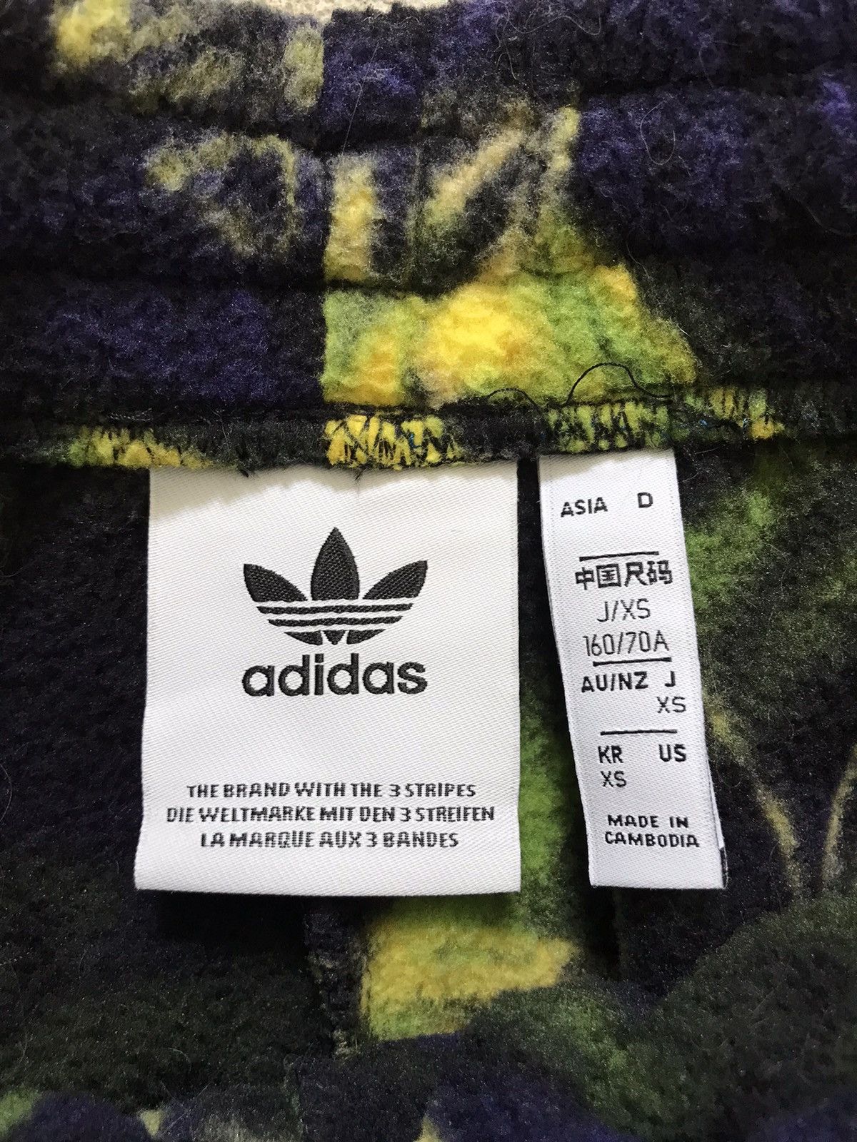Adidas Adidas Big Trefoil Over Print Fleece Pants Size US 28 / EU 44 - 10 Thumbnail