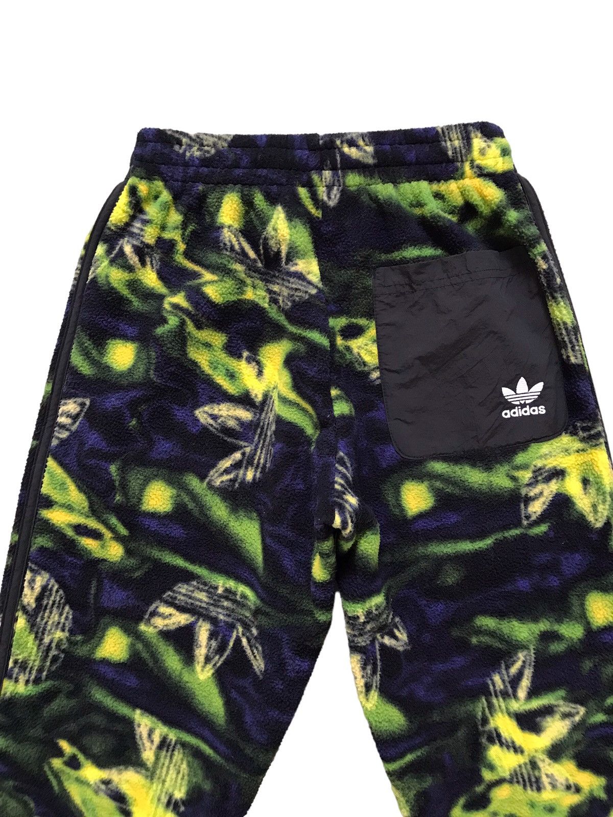 Adidas Adidas Big Trefoil Over Print Fleece Pants Size US 28 / EU 44 - 8 Thumbnail