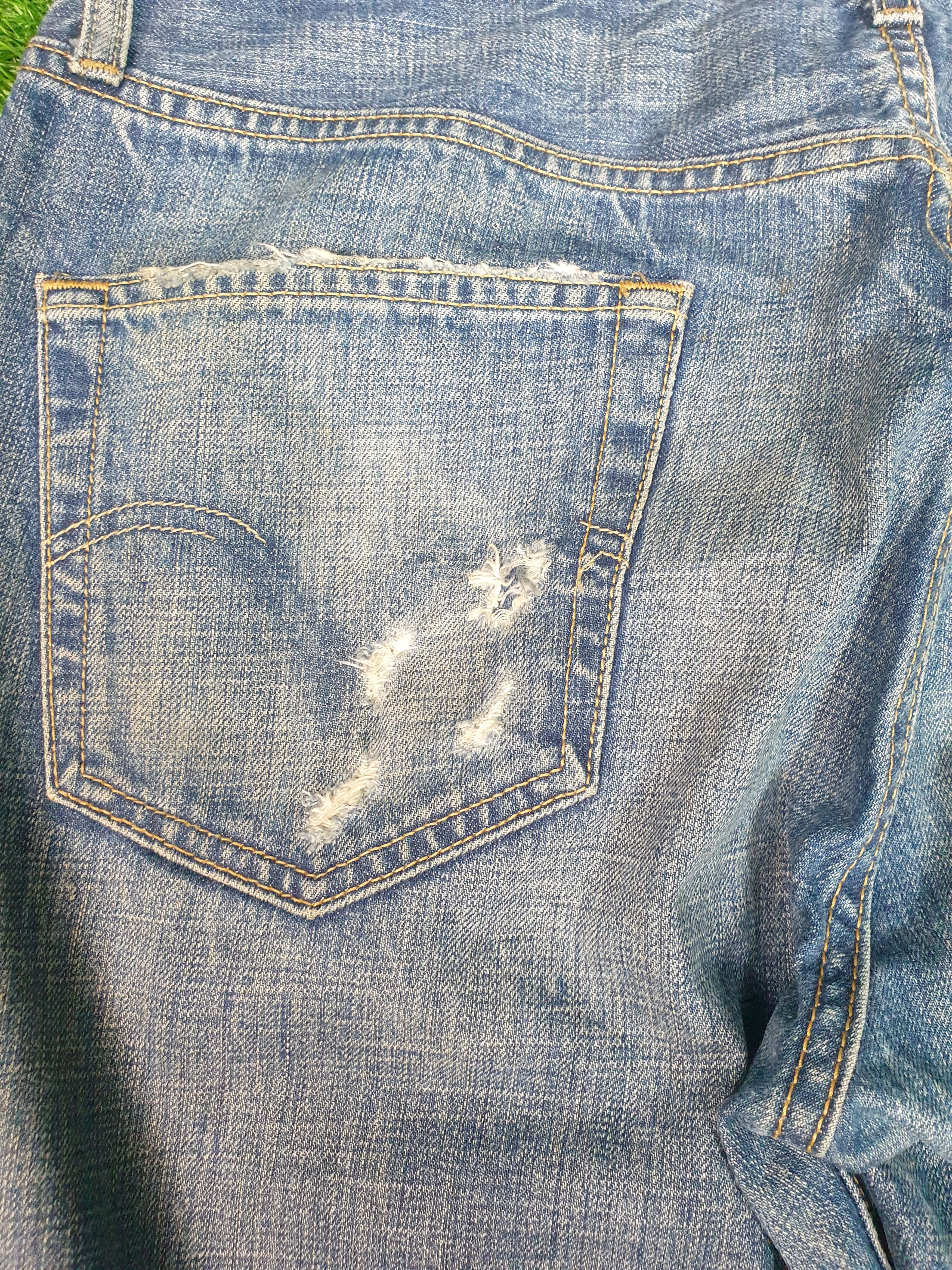 Levi's Vintage Clothing Vintage LEVIS 501 Faded Distressed 34X32 Jeans L0060 Size US 34 / EU 50 - 16 Thumbnail