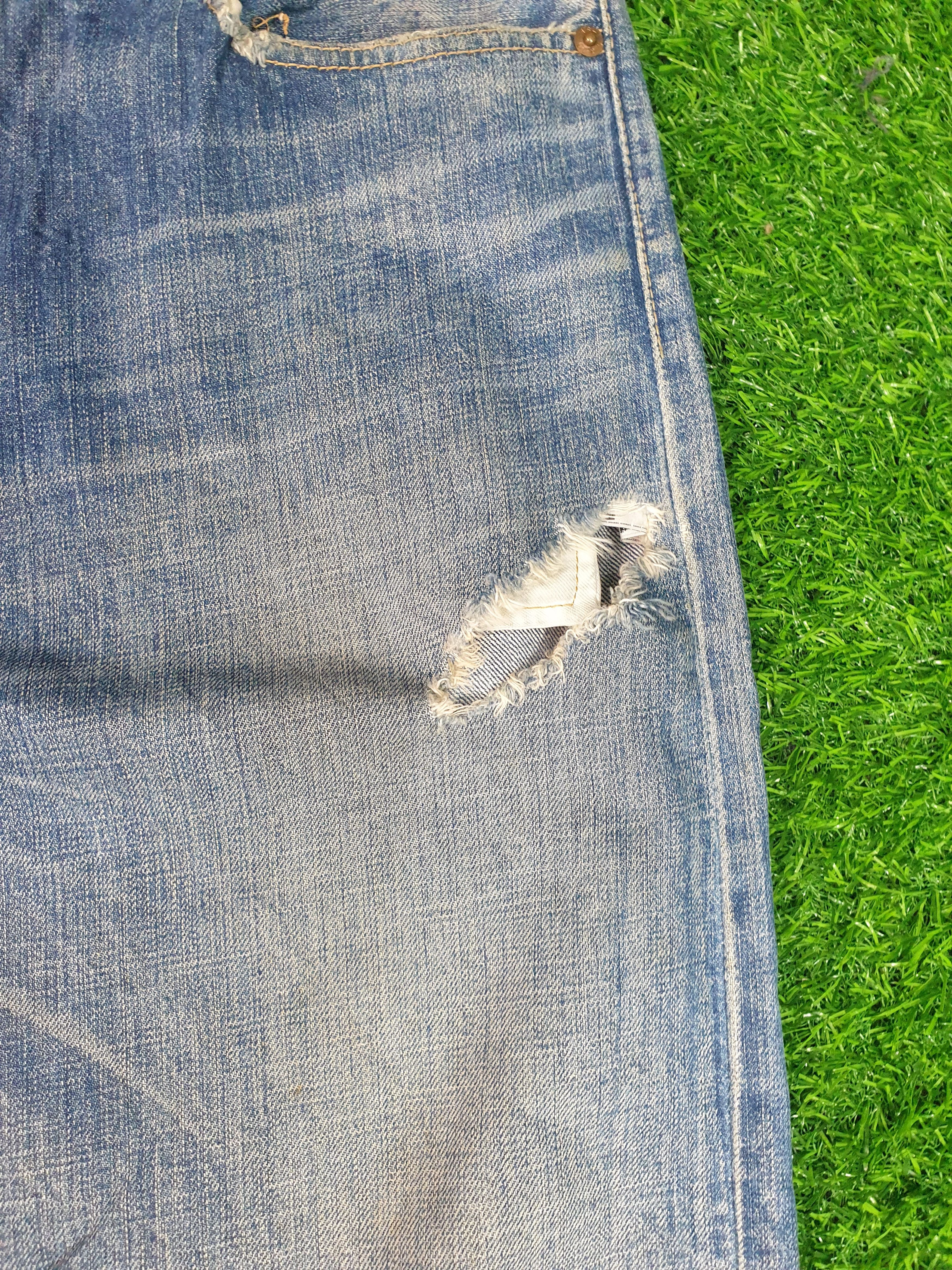 Levi's Vintage Clothing Vintage LEVIS 501 Faded Distressed 34X32 Jeans L0060 Size US 34 / EU 50 - 7 Thumbnail