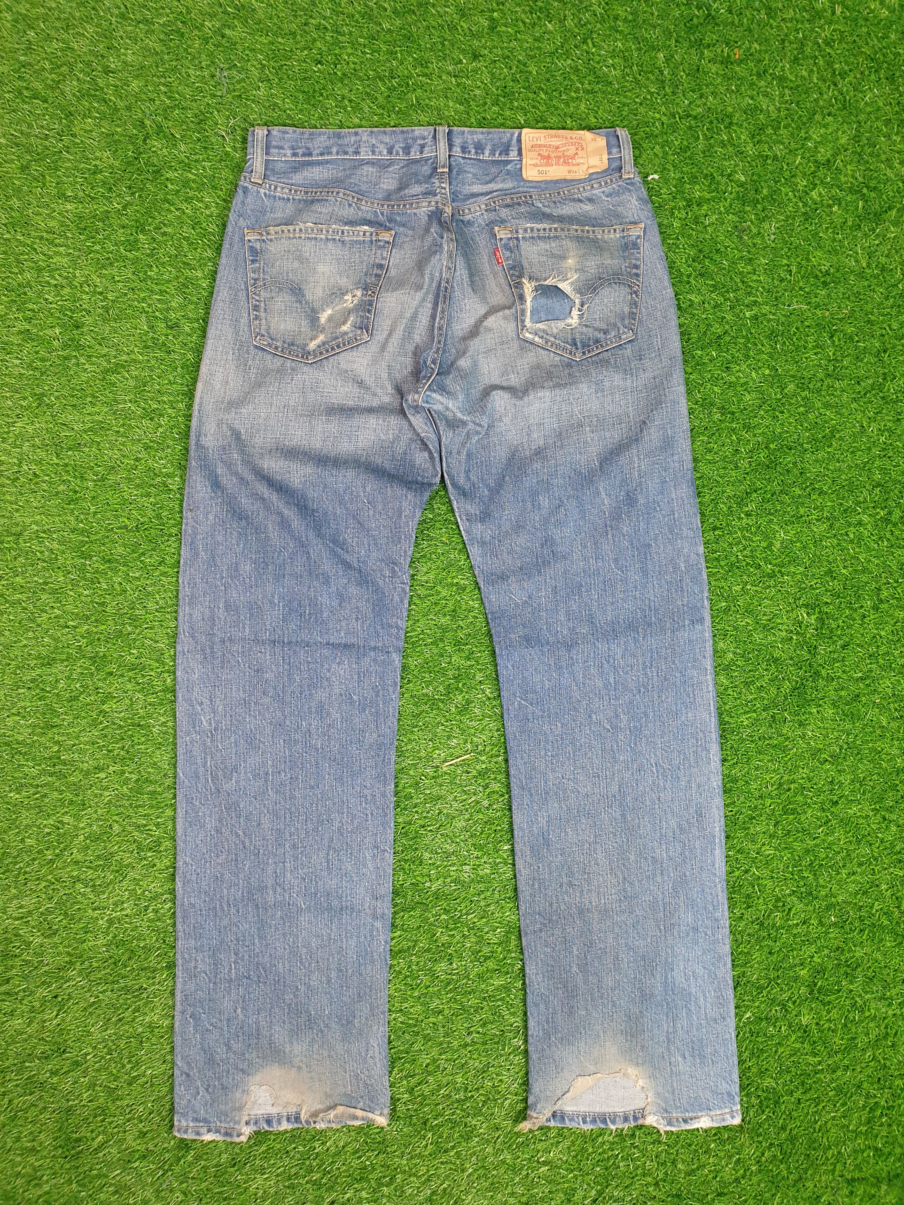 Levi's Vintage Clothing Vintage LEVIS 501 Faded Distressed 34X32 Jeans L0060 Size US 34 / EU 50 - 2 Thumbnail