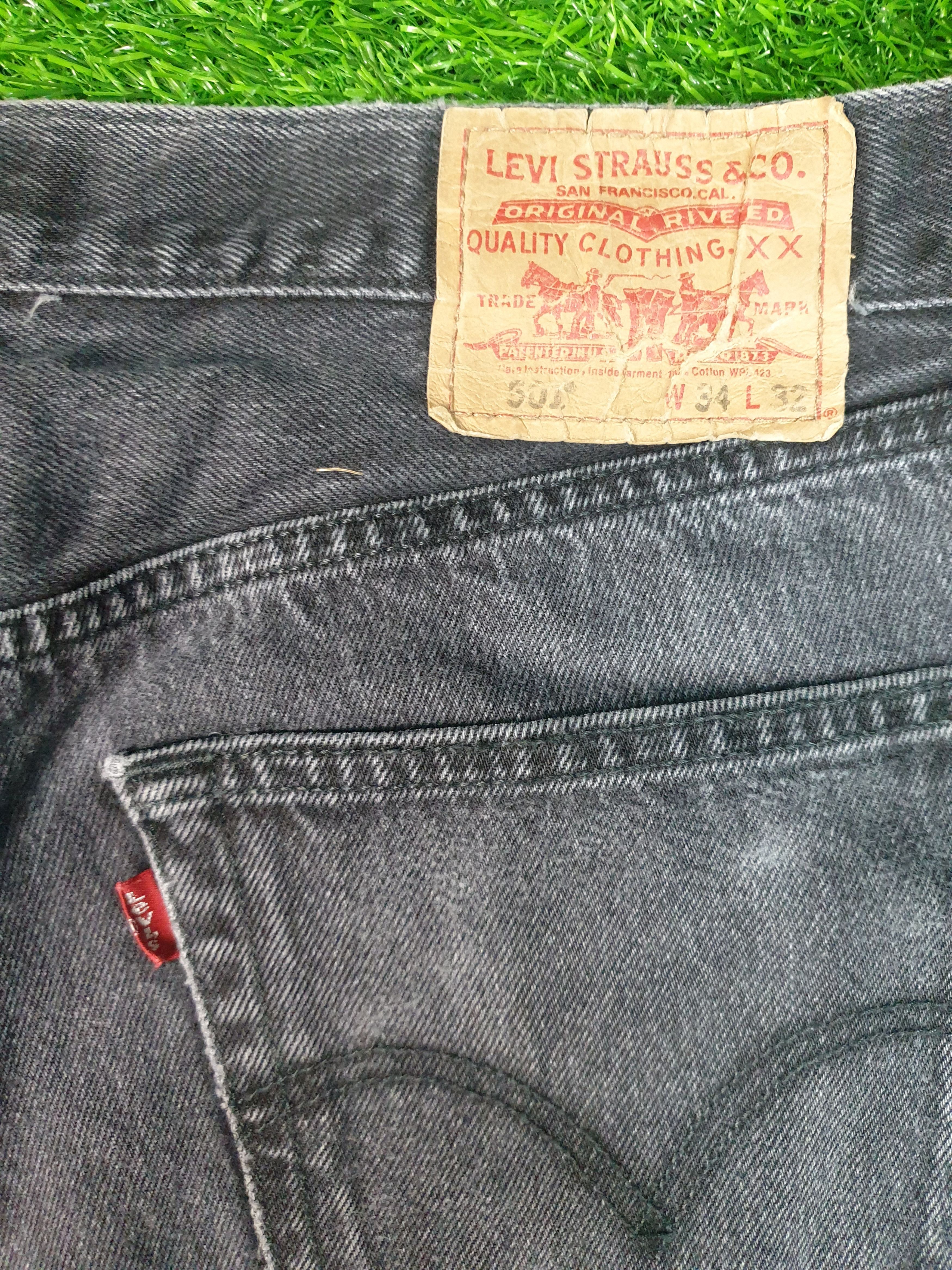 Levi's Vintage LEVIS 501 Medium Wash Faded Black 32X29 Jeans L0143 Size US 32 / EU 48 - 9 Thumbnail