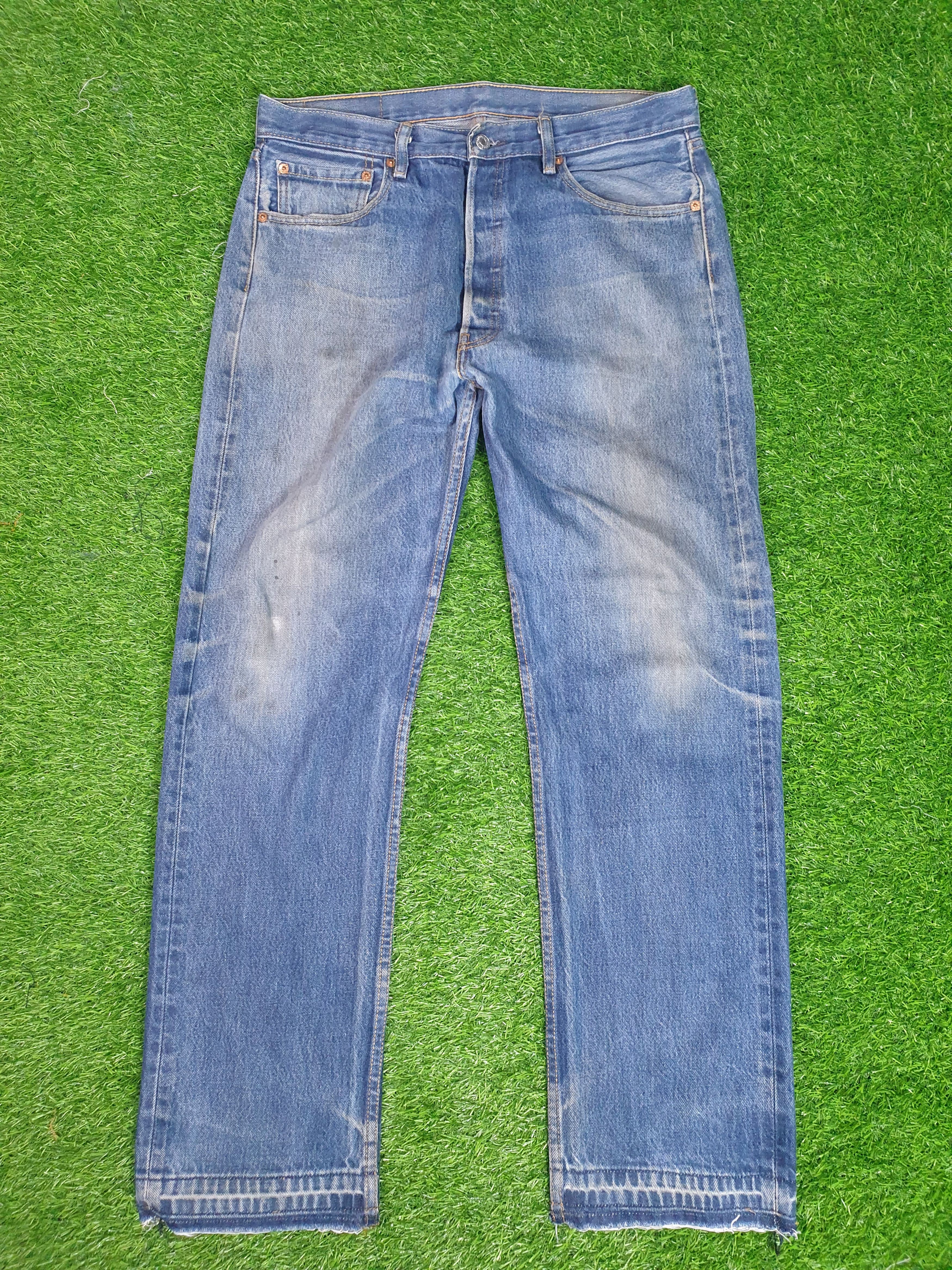 Levi's Vintage LEVIS 501 Faded Distressed Size 34X31 Jeans L0063 Size US 34 / EU 50 - 1 Thumbnail