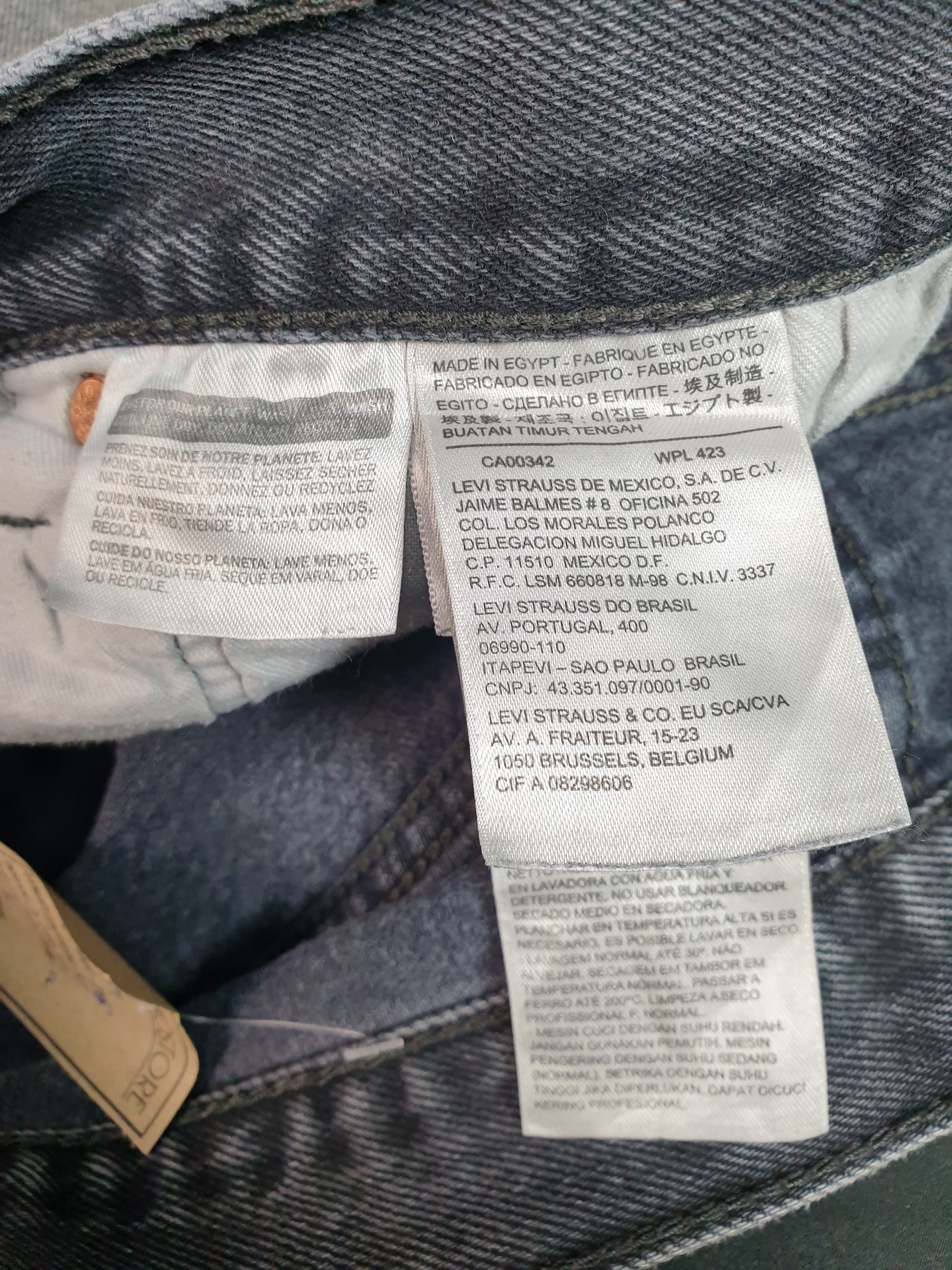 Levi's Vintage LEVIS 501 Faded Black 36X30.5 Jeans L0142 Size US 36 / EU 52 - 13 Thumbnail