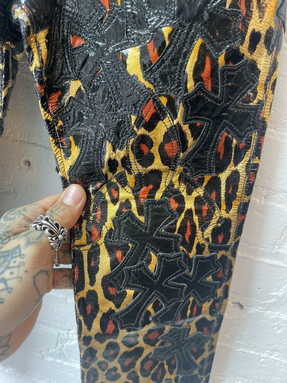 Chrome Hearts Chrome Hearts CRAZY Leopard Custom Mini Youth Cross Jeans Size US 26 / EU 42 - 15 Thumbnail