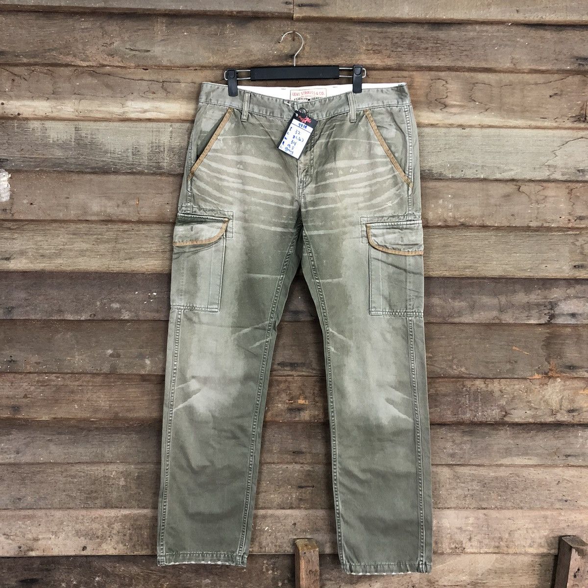 image of Levis Strauss Grey Faded Multipocket Cargo Pants 4878, Men's (Size 34)