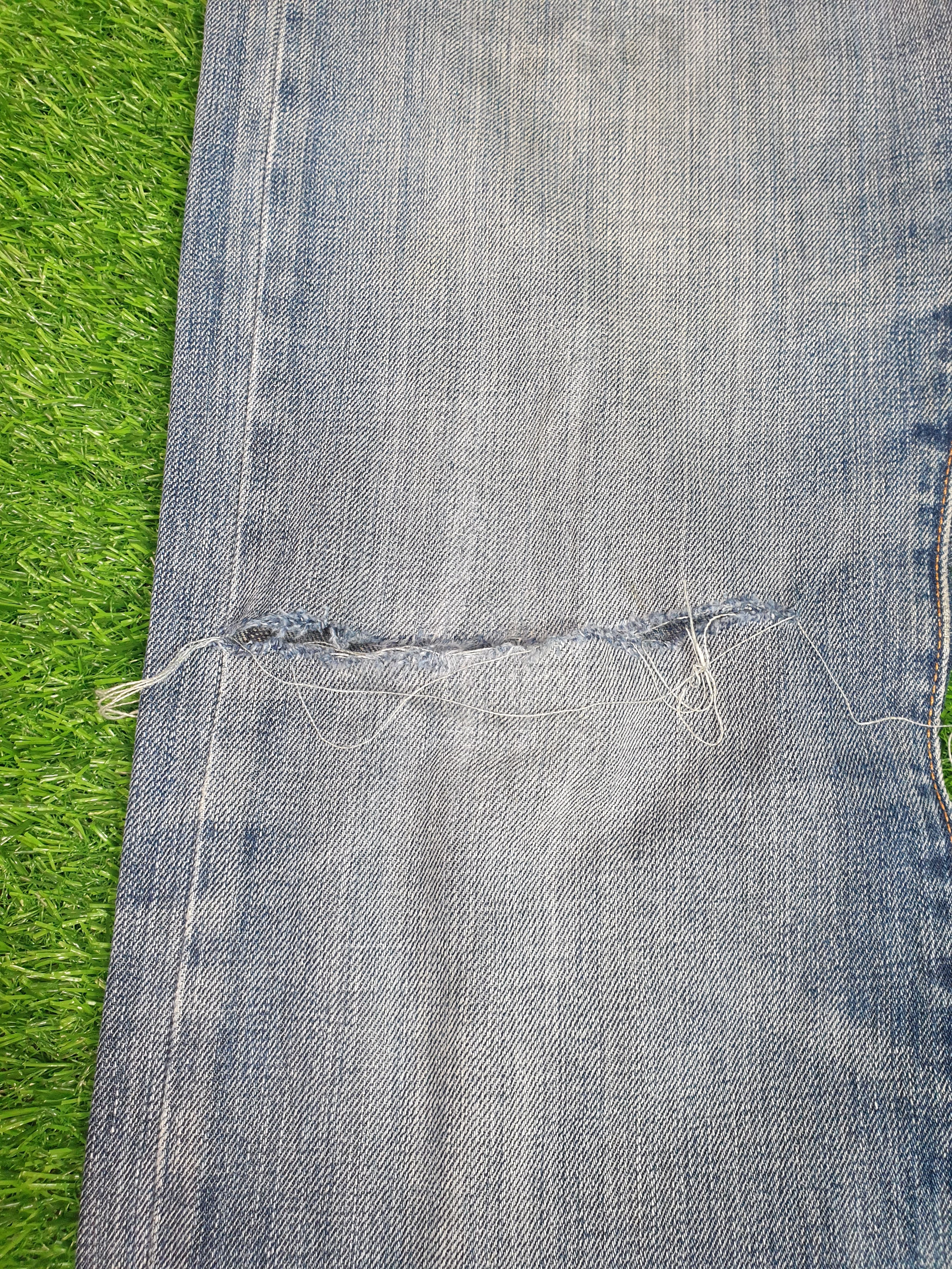 Levi's Vintage LEVIS 501 Sun Faded Distressed Size 33X31 L0051 Size US 33 - 3 Thumbnail