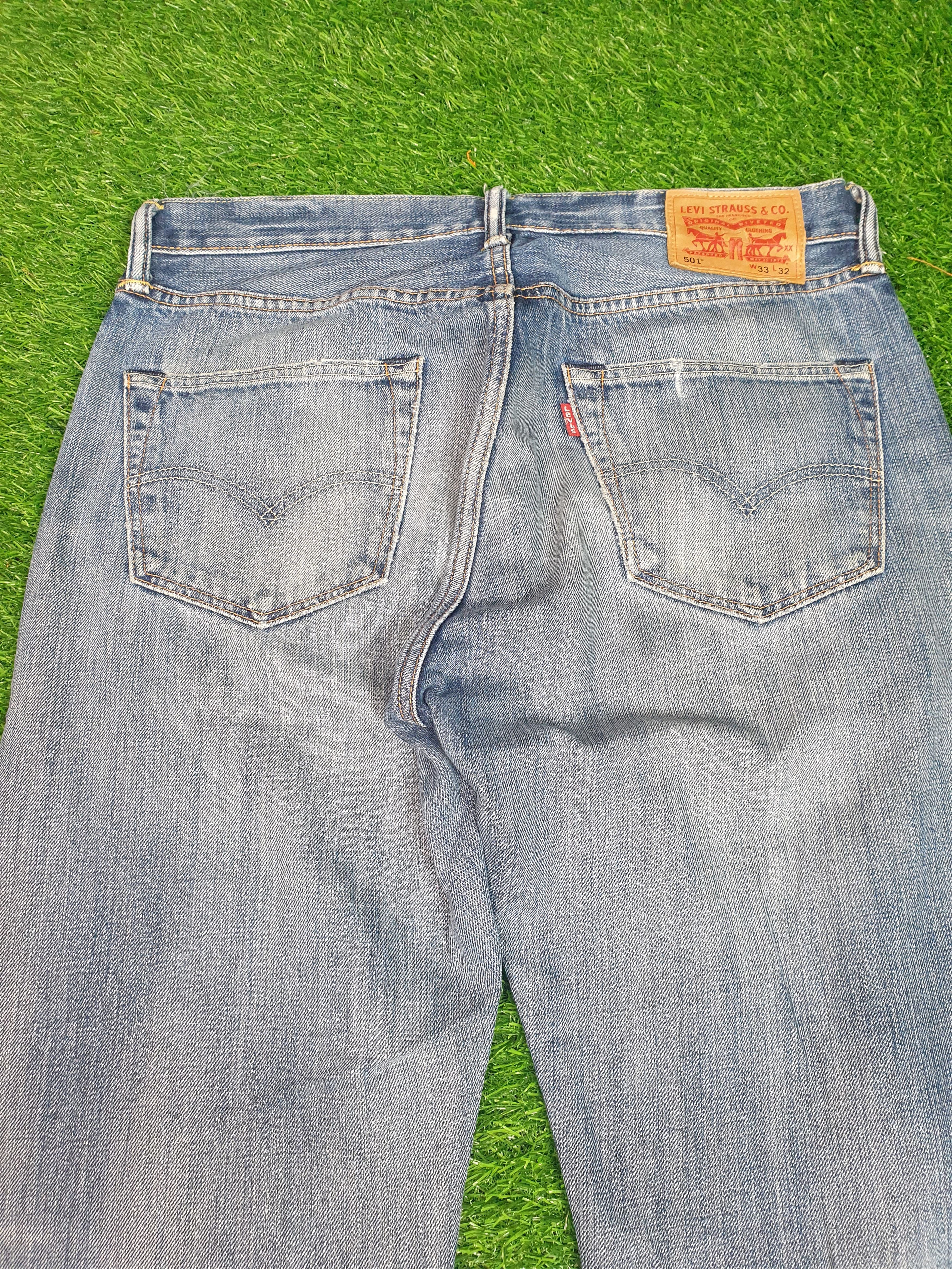 Levi's Vintage LEVIS 501 Sun Faded Distressed Size 33X31 L0051 Size US 33 - 8 Thumbnail
