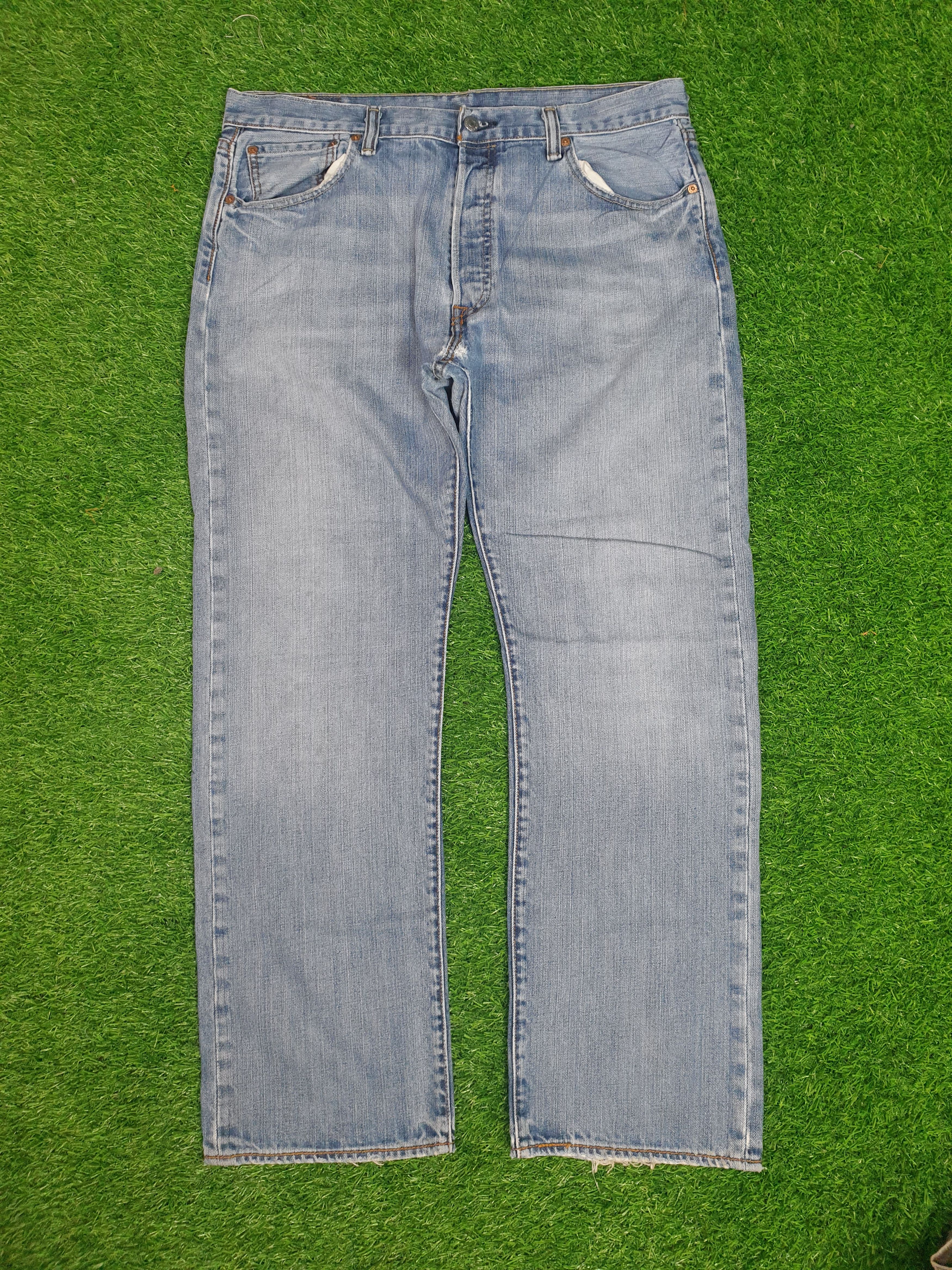 image of Vintage Levis 501 Sun Faded Distressed 36X30 Jeans L0075 in Light Blue, Men's