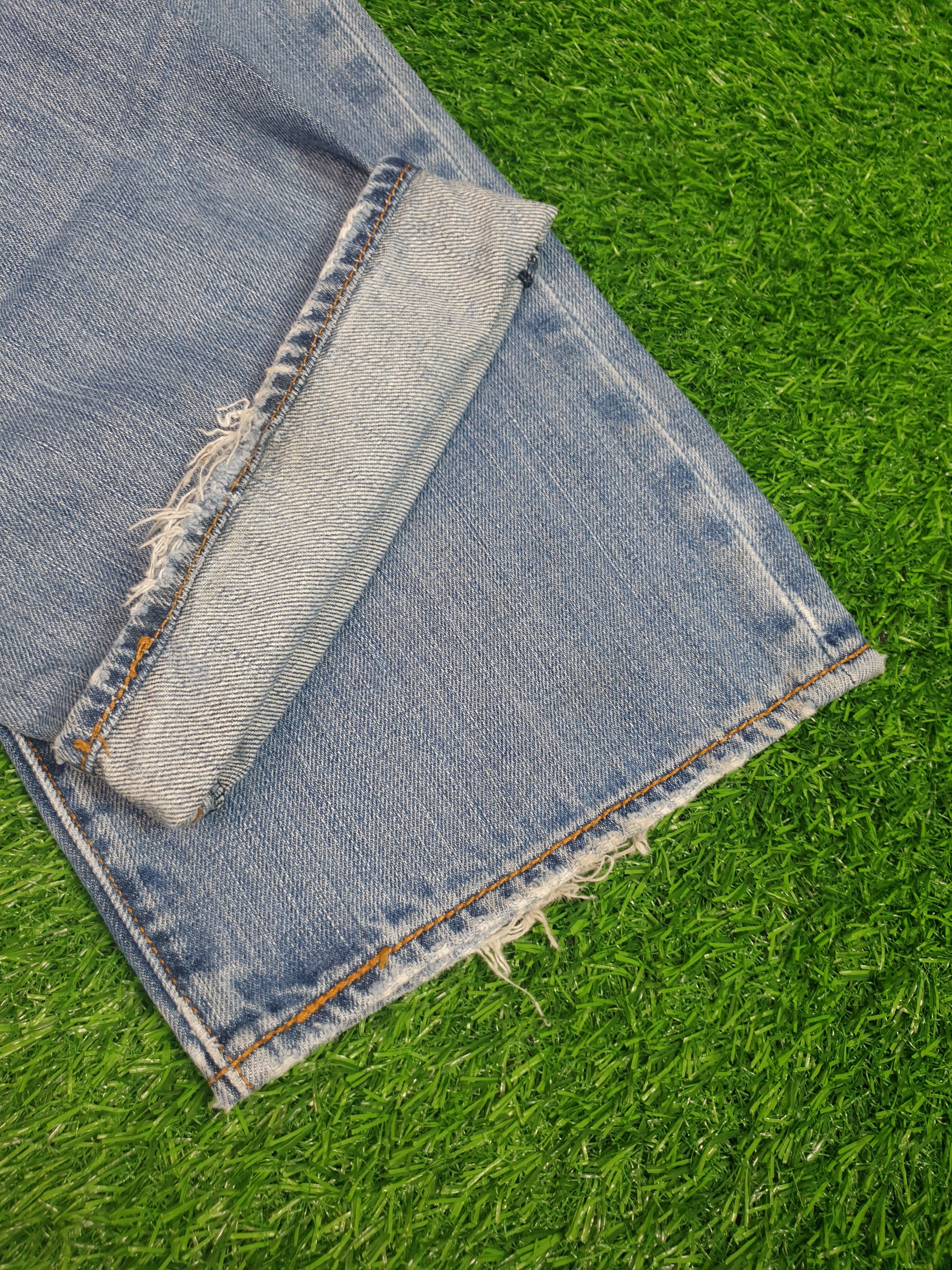 Levi's Vintage LEVIS 501 Sun Faded Distressed 36X30 Jeans L0075 Size US 36 / EU 52 - 5 Thumbnail