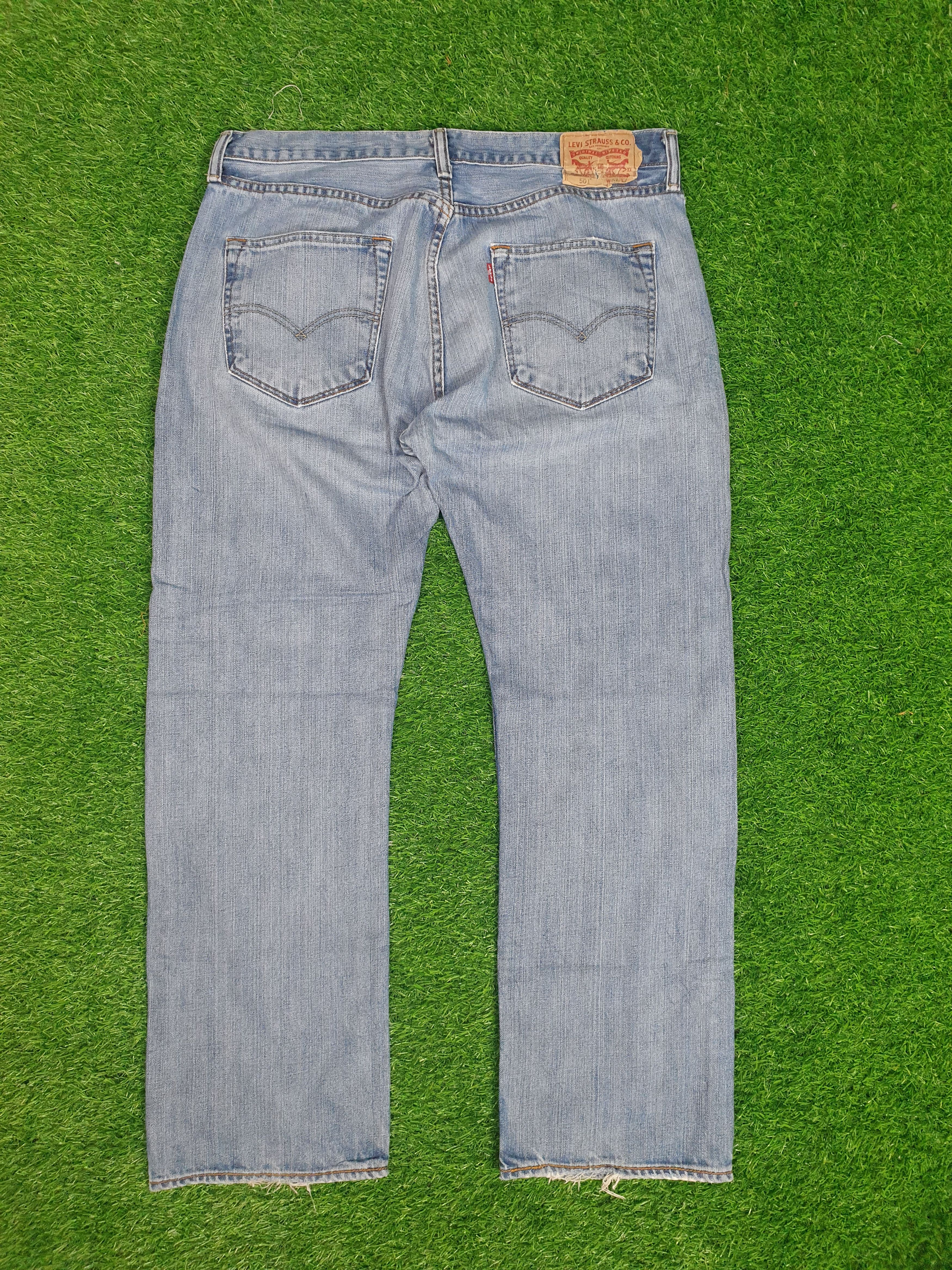 Levi's Vintage LEVIS 501 Sun Faded Distressed 36X30 Jeans L0075 Size US 36 / EU 52 - 2 Thumbnail