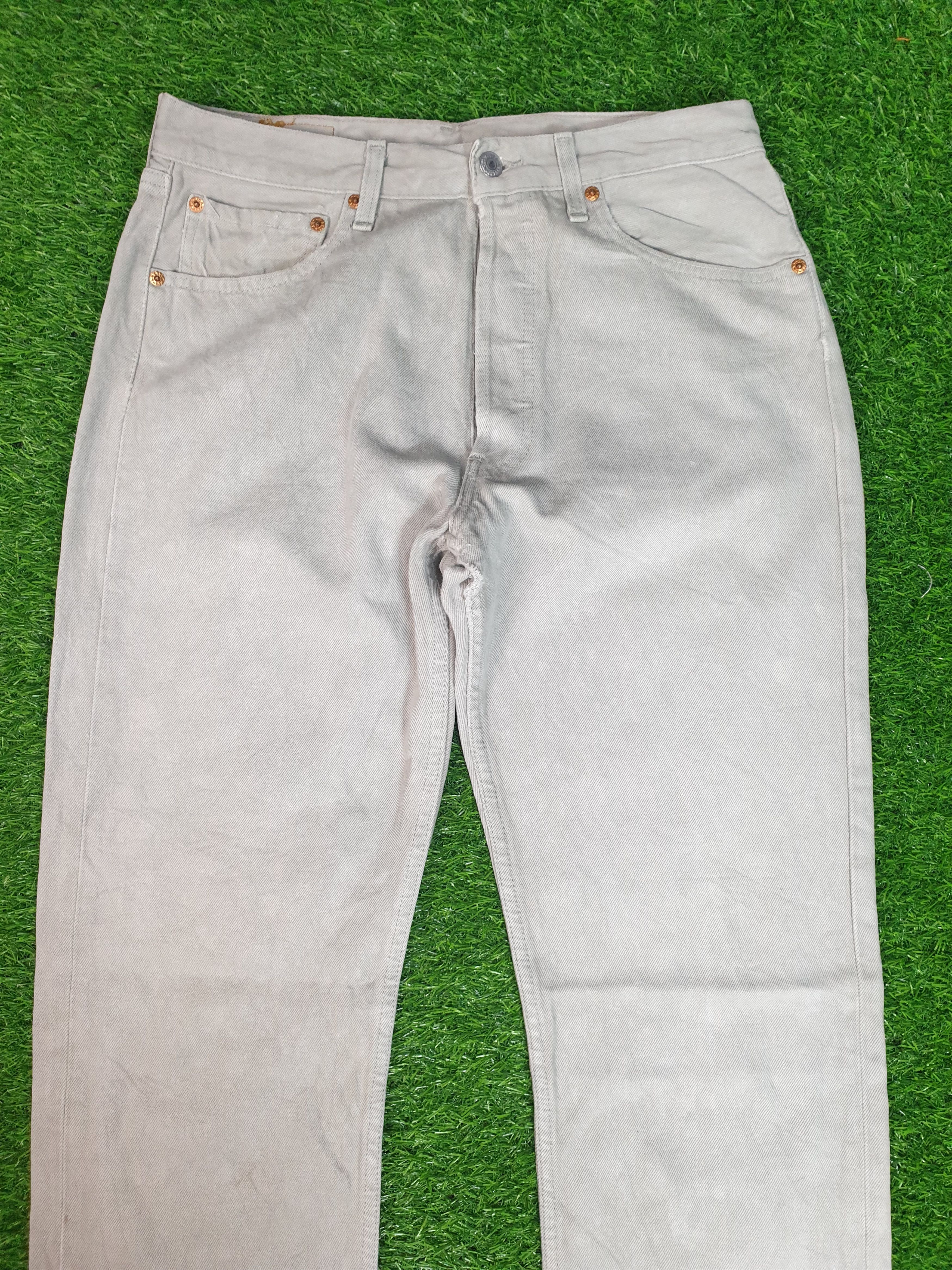 Levi's Vintage LEVIS 501 Light Faded Cream 31X33.5 Jeans L0097 Size US 31 - 4 Thumbnail