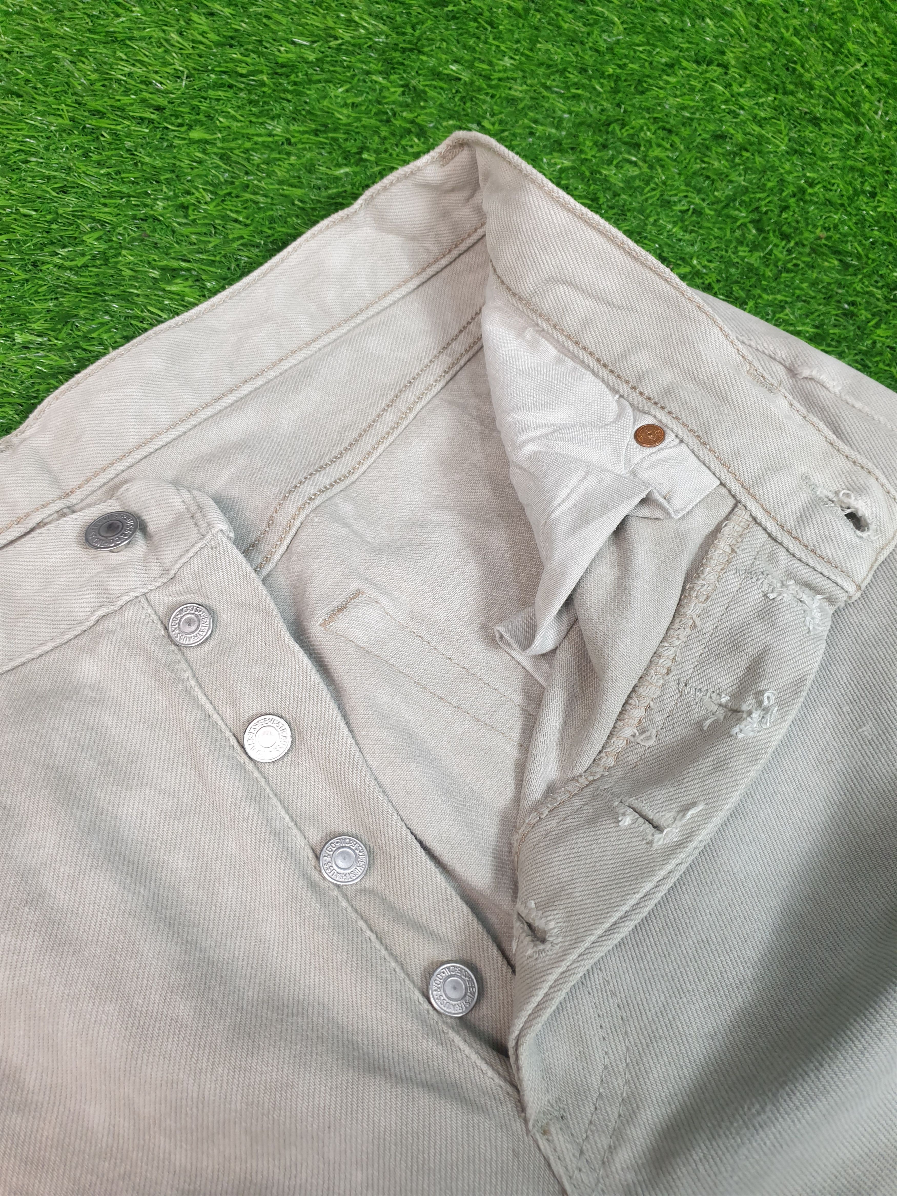 Levi's Vintage LEVIS 501 Light Faded Cream 31X33.5 Jeans L0097 Size US 31 - 6 Thumbnail