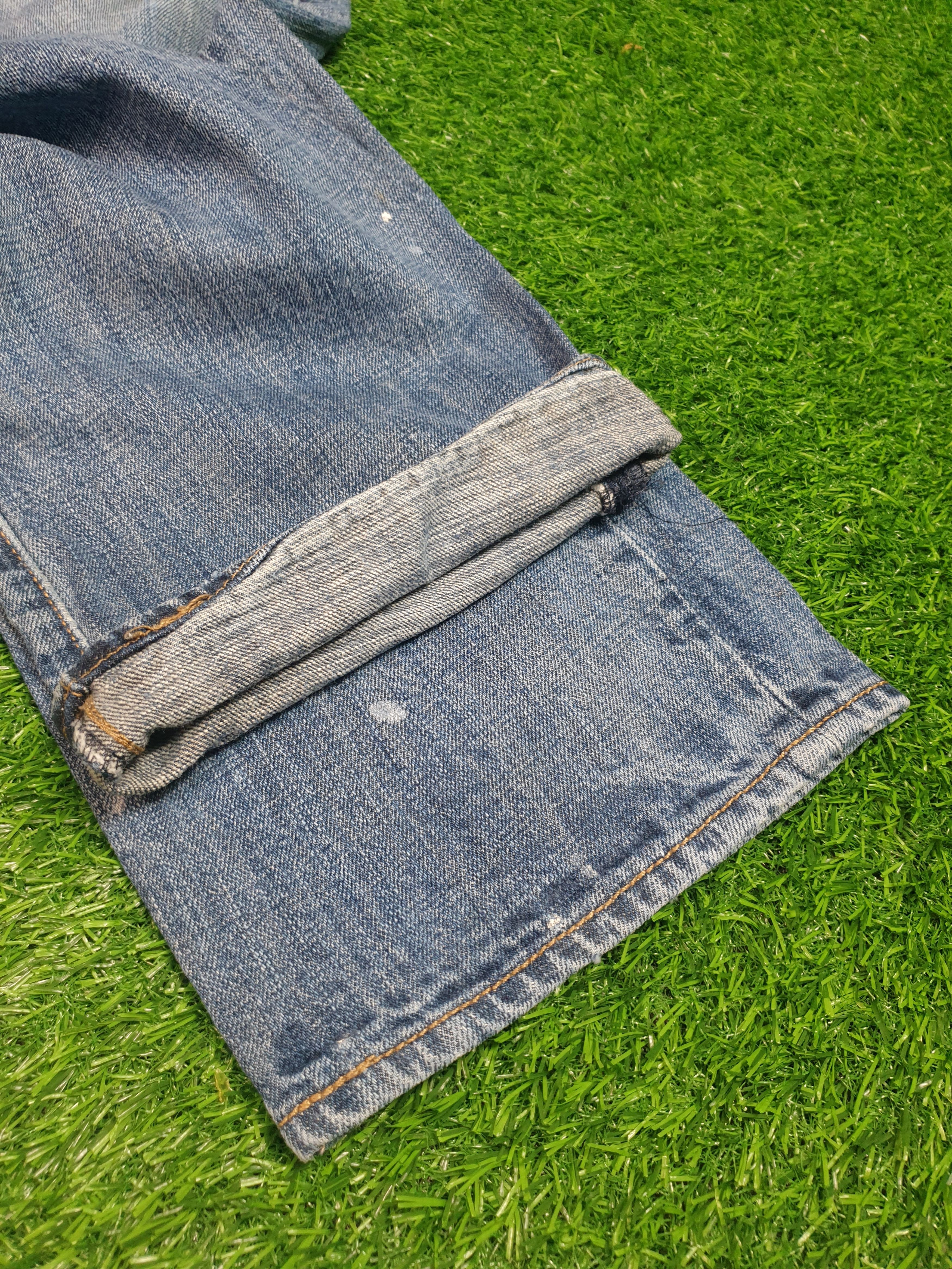 Levi's Vintage LEVIS 501 Sun Faded Paint Size 38X32 Jeans L0067 Size US 38 / EU 54 - 12 Thumbnail