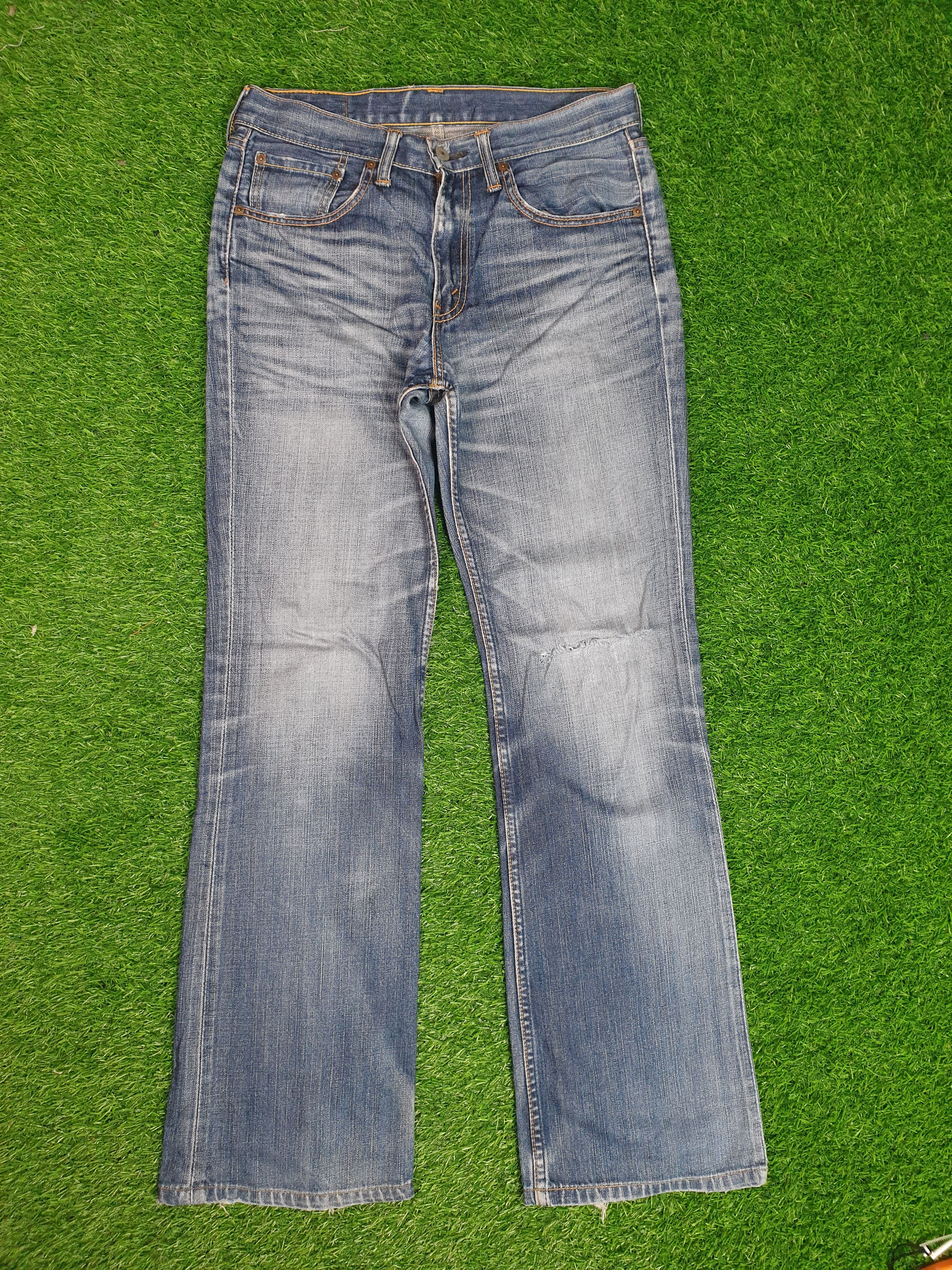 Levi's Vintage Clothing Vintage LEVIS 707 Flare Faded Distressed 32X29 Jeans L0116 Size US 32 / EU 48 - 1 Thumbnail