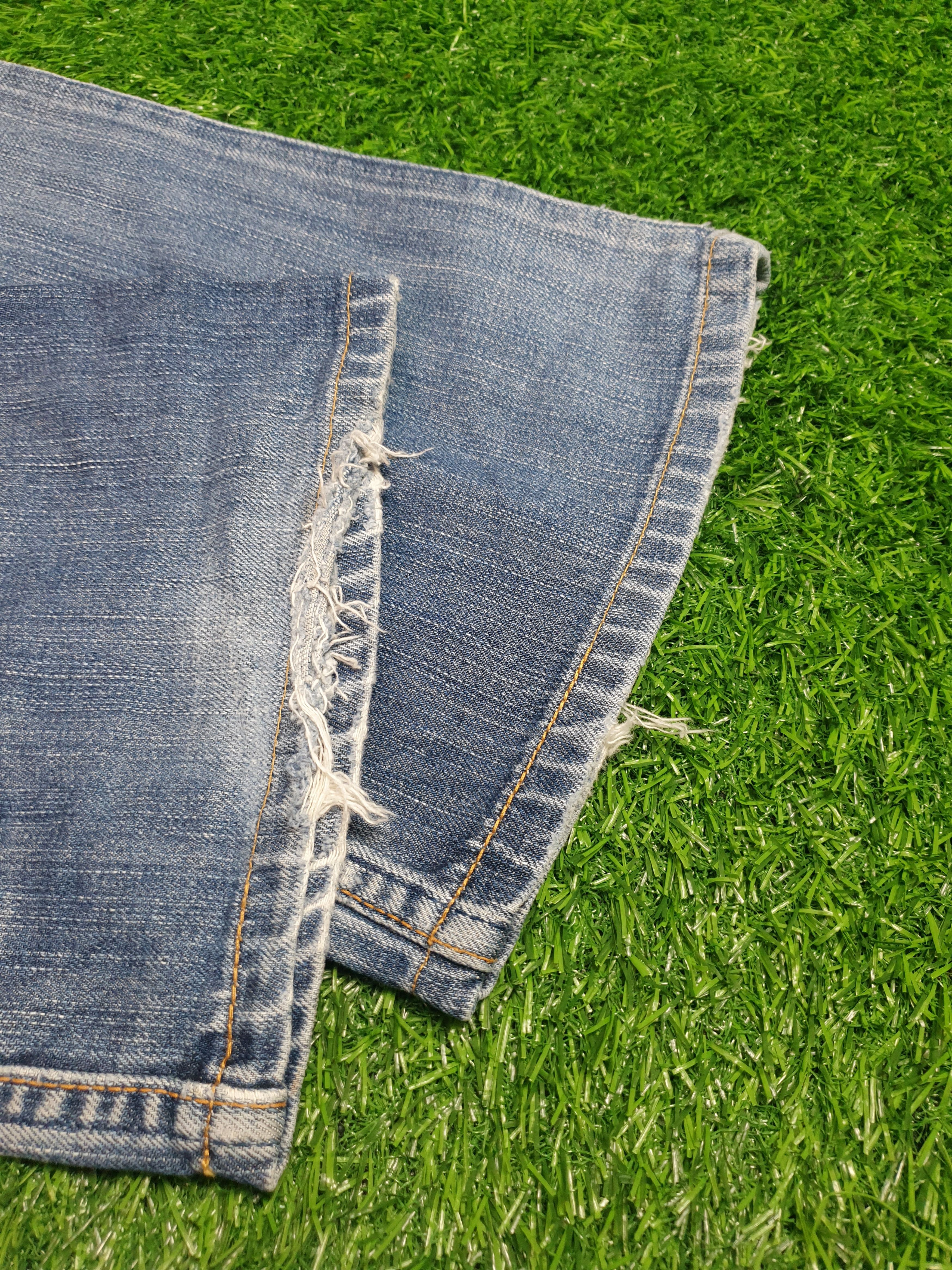 Levi's Vintage Clothing Vintage LEVIS 707 Flare Faded Distressed 32X29 Jeans L0116 Size US 32 / EU 48 - 11 Thumbnail