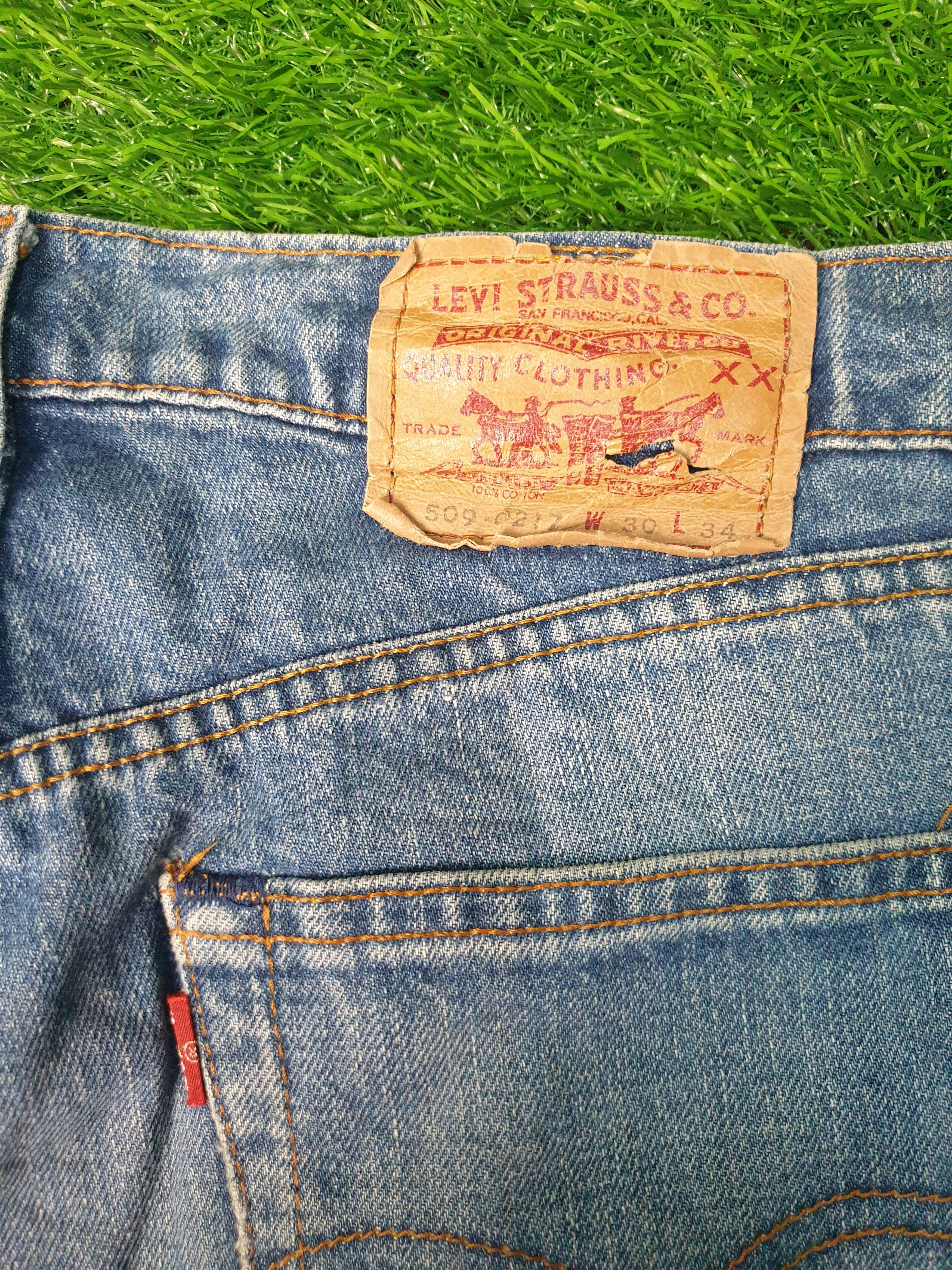 Levi's Vintage LEVIS 509 Faded Distressed Size 30X31 Jeans L0098 Size US 30 / EU 46 - 10 Thumbnail