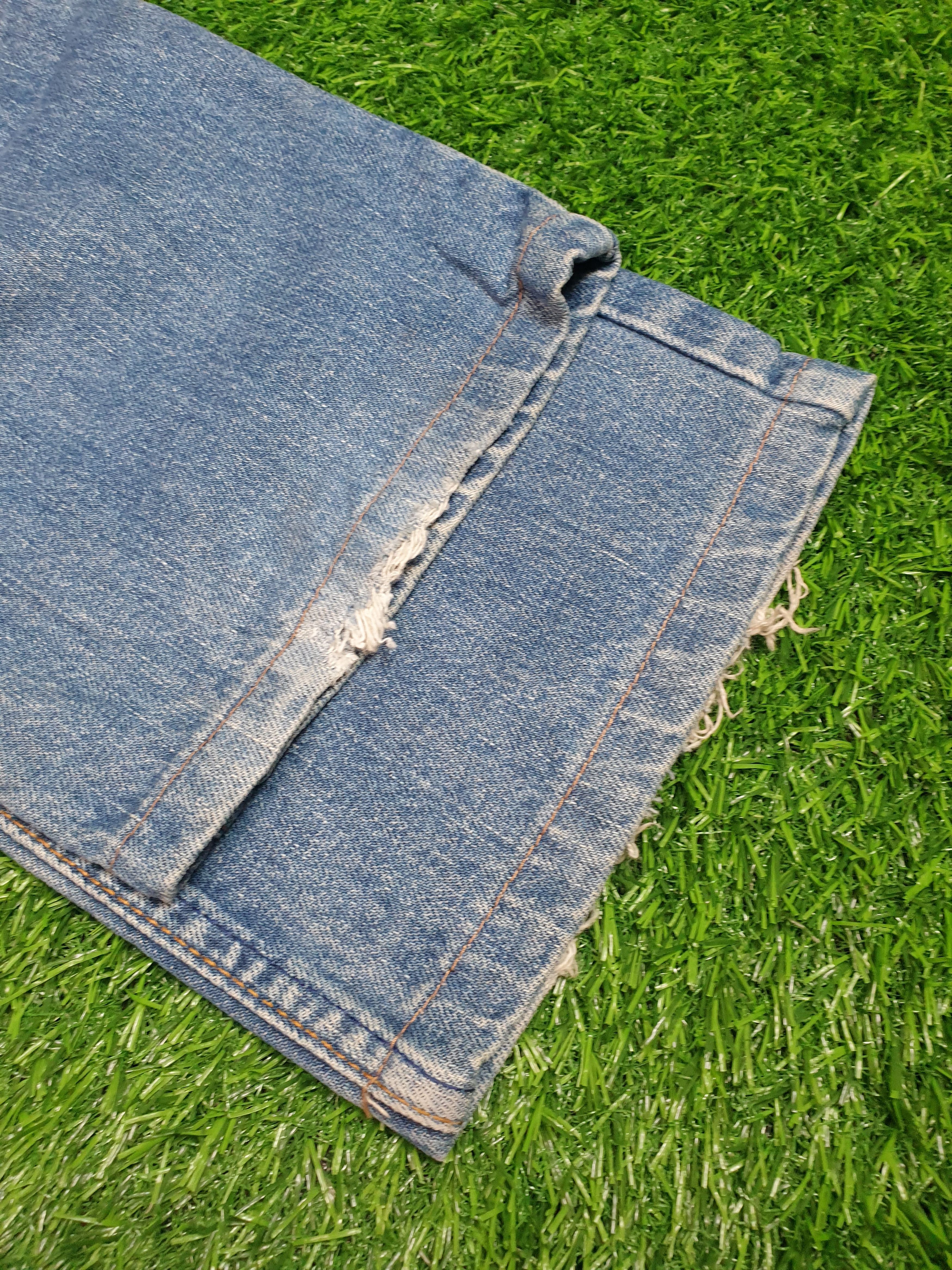 Levi's Vintage LEVIS 509 Faded Distressed Size 30X31 Jeans L0098 Size US 30 / EU 46 - 9 Thumbnail
