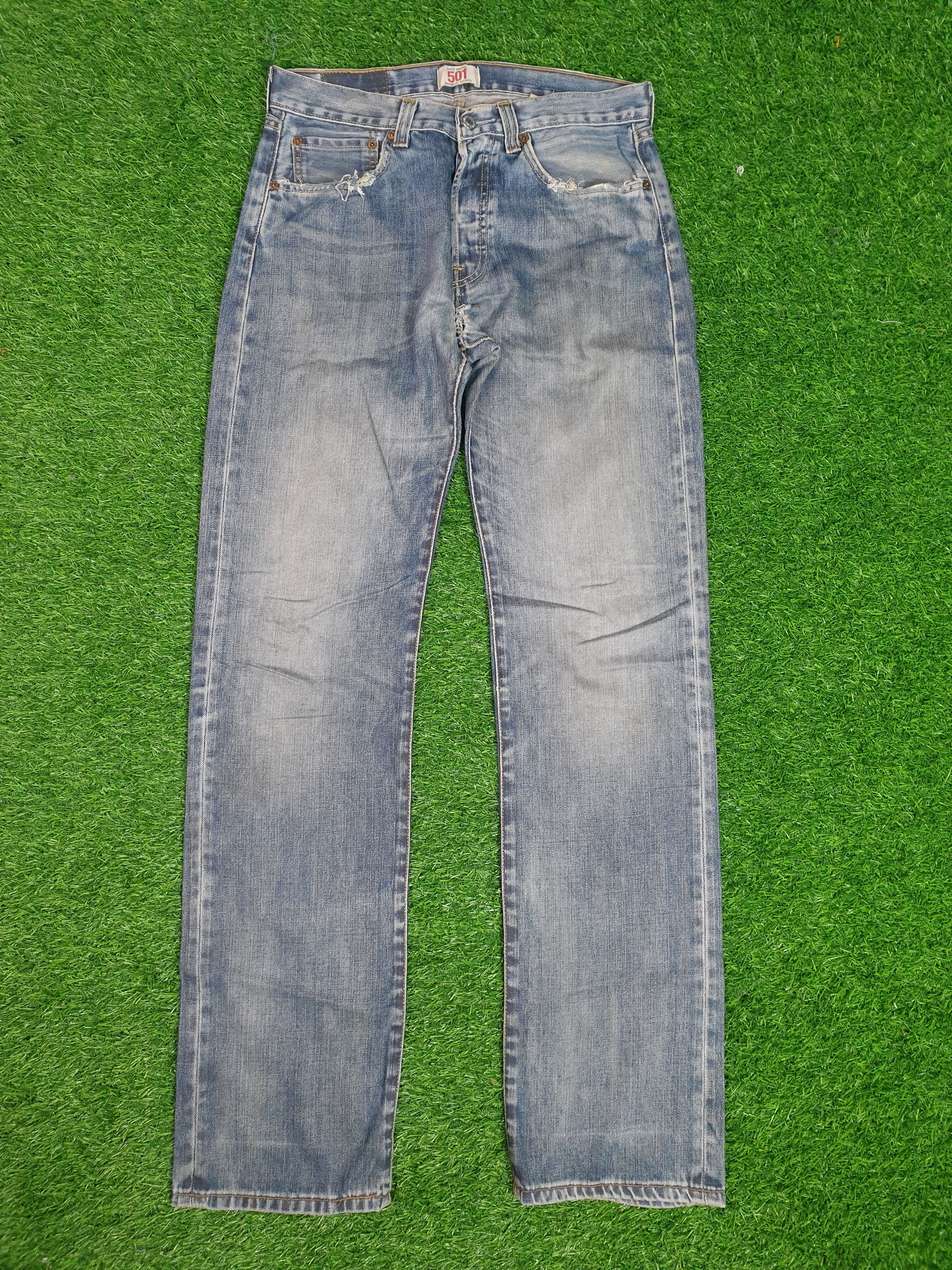 Levi's Vintage Clothing Vintage LEVIS 501 Faded Distressed Size 31X34.5 Jeans L0068 Size US 31 - 1 Thumbnail