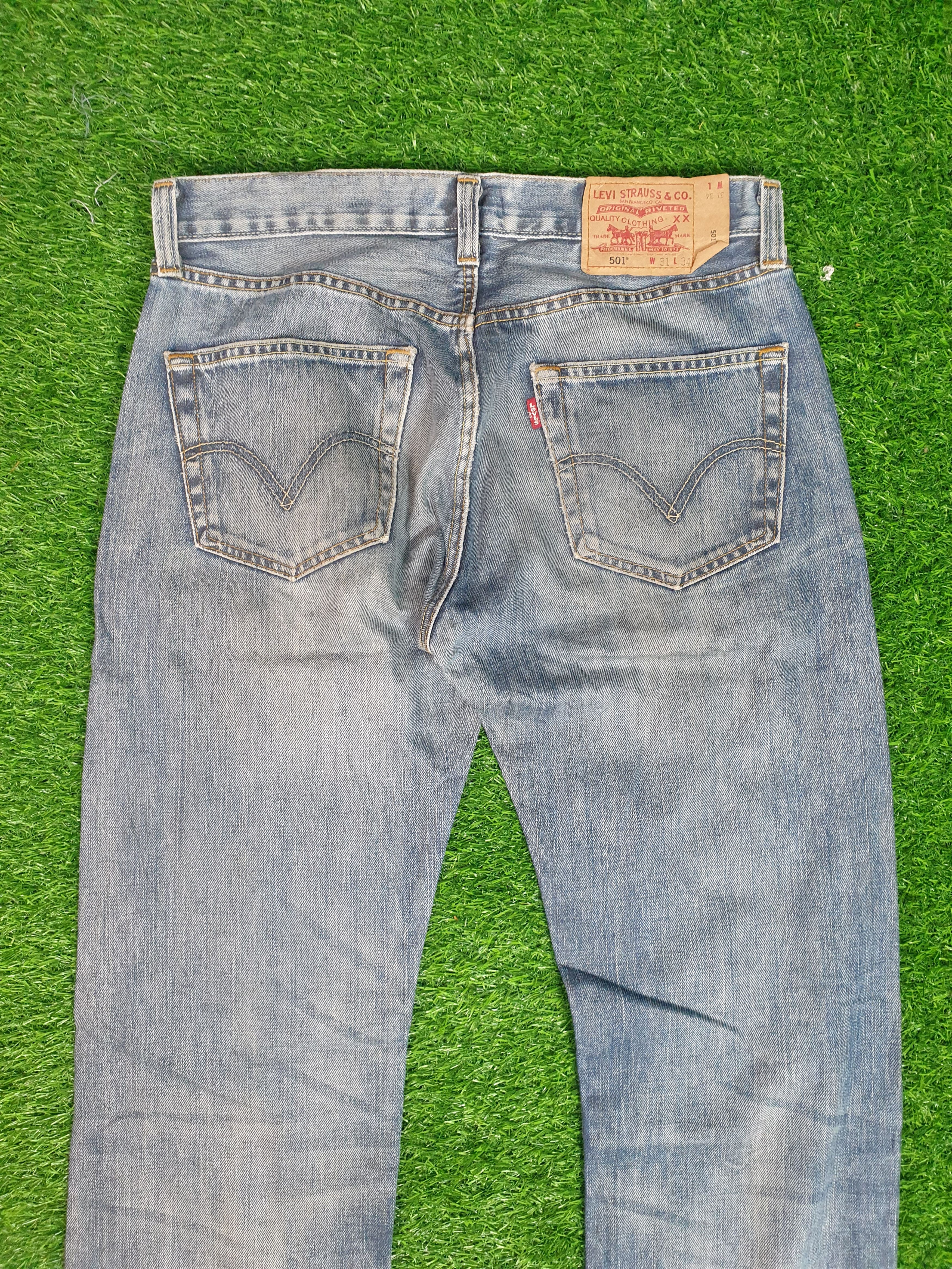 Levi's Vintage Clothing Vintage LEVIS 501 Faded Distressed Size 31X34.5 Jeans L0068 Size US 31 - 6 Thumbnail