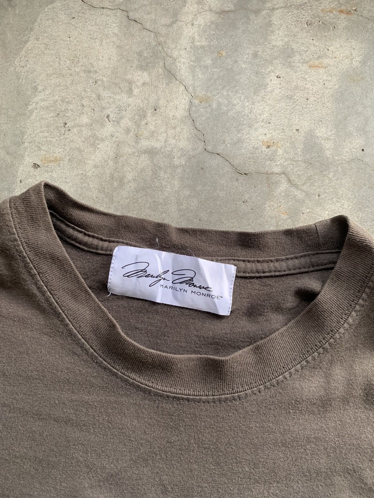 Band Tees Vintage TRASHED Sun Faded Marilyn Monroe Distressed Tshirt Size US M / EU 48-50 / 2 - 5 Thumbnail