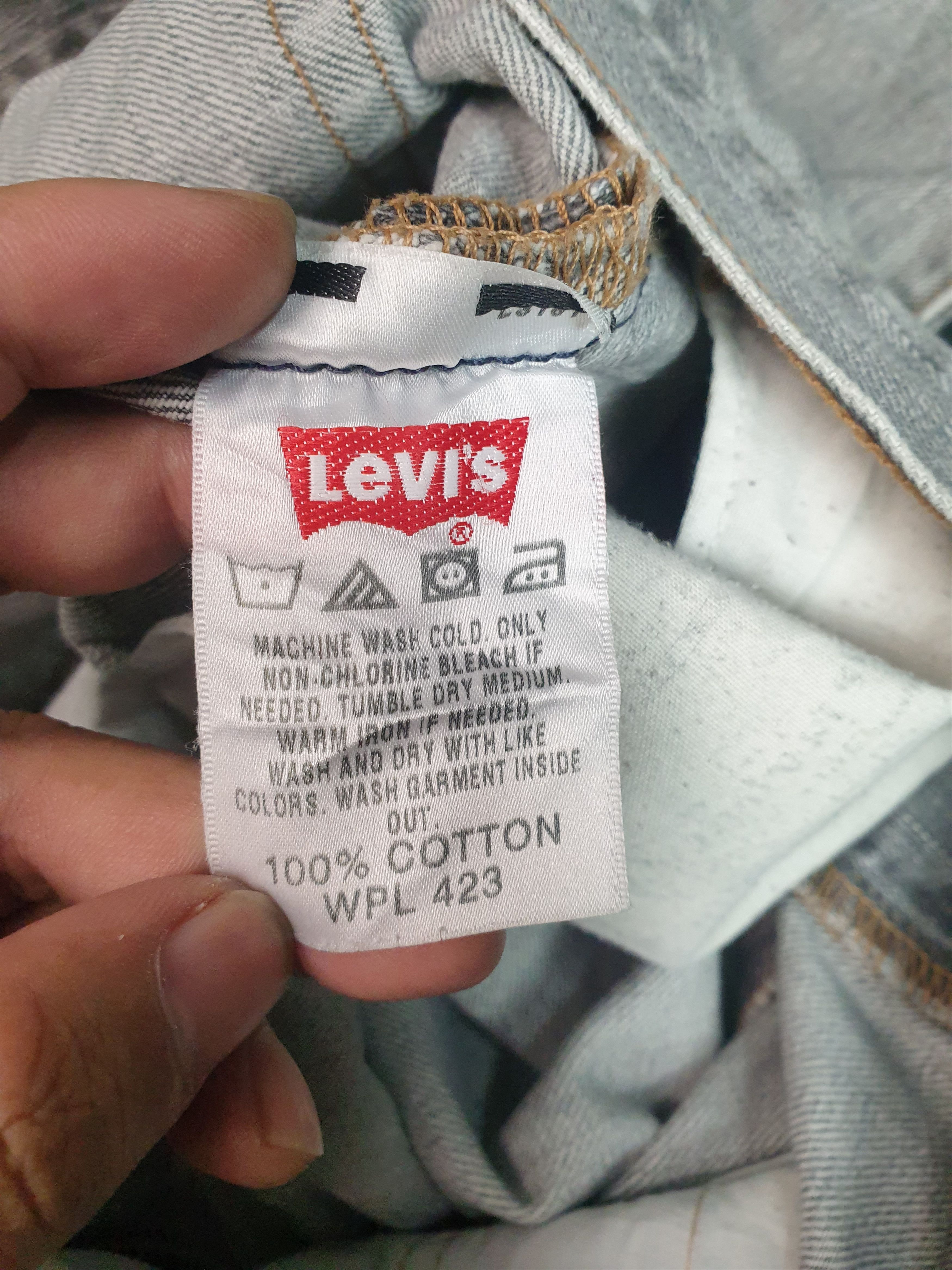 Levi's Vintage Clothing Vintage LEVIS 501 Sun Faded Distressed 36X32 Jeans L0057 Size US 36 / EU 52 - 12 Thumbnail