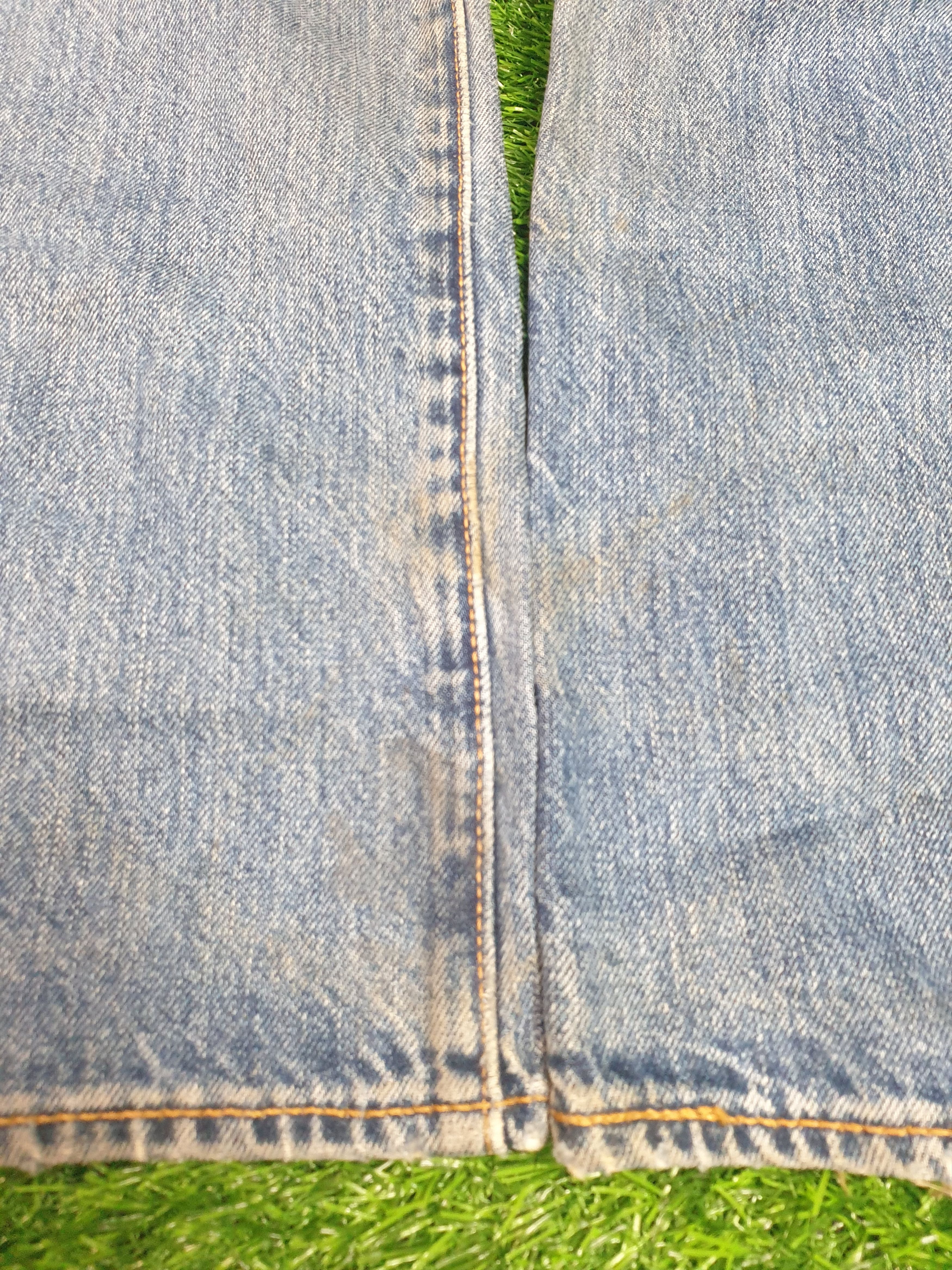 Vintage LEVIS 501 Faded Distressed Size 34X32.5 Jeans L0065