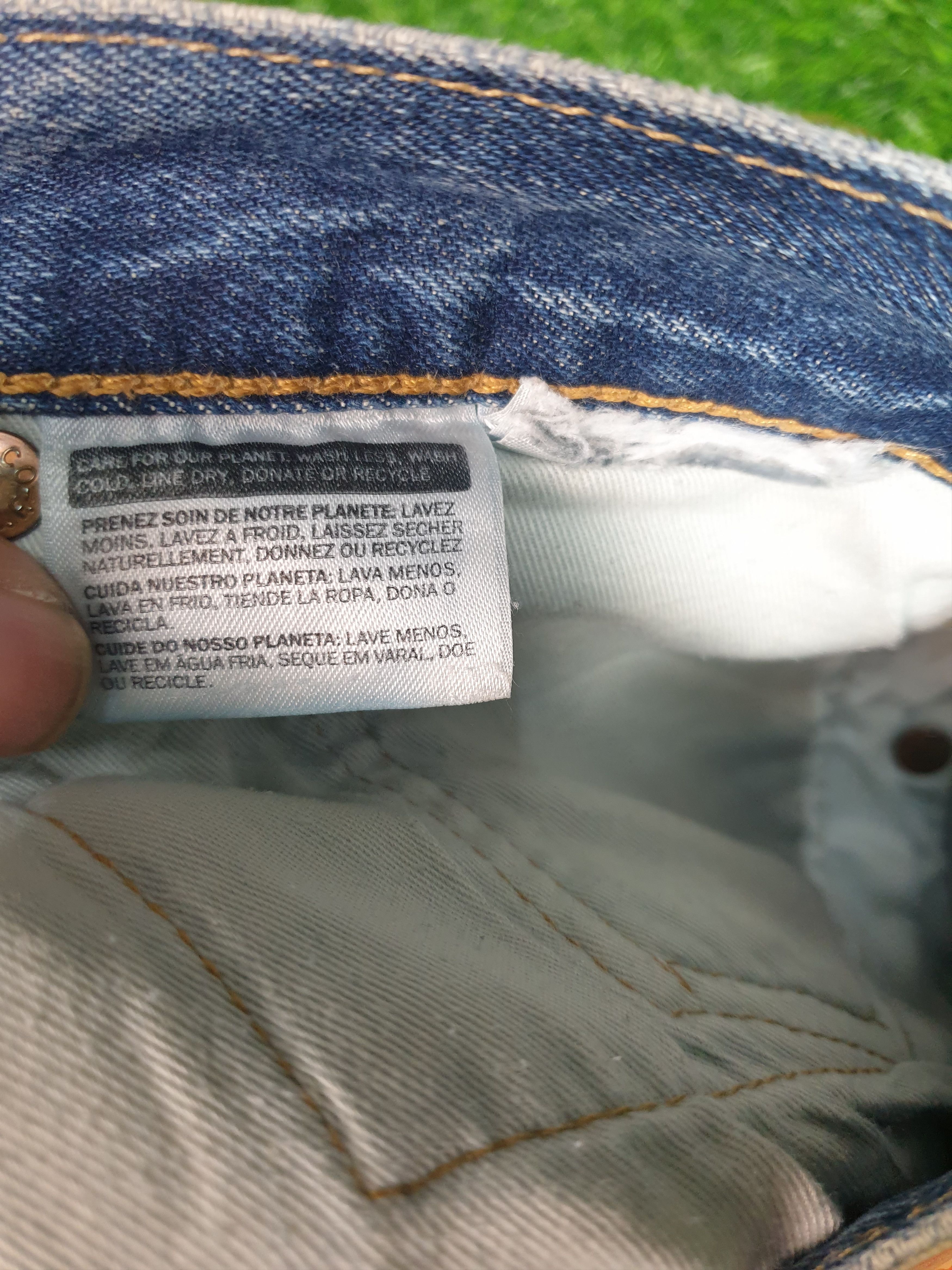 Vintage LEVIS 501 Faded Distressed Size 34X32.5 Jeans L0065